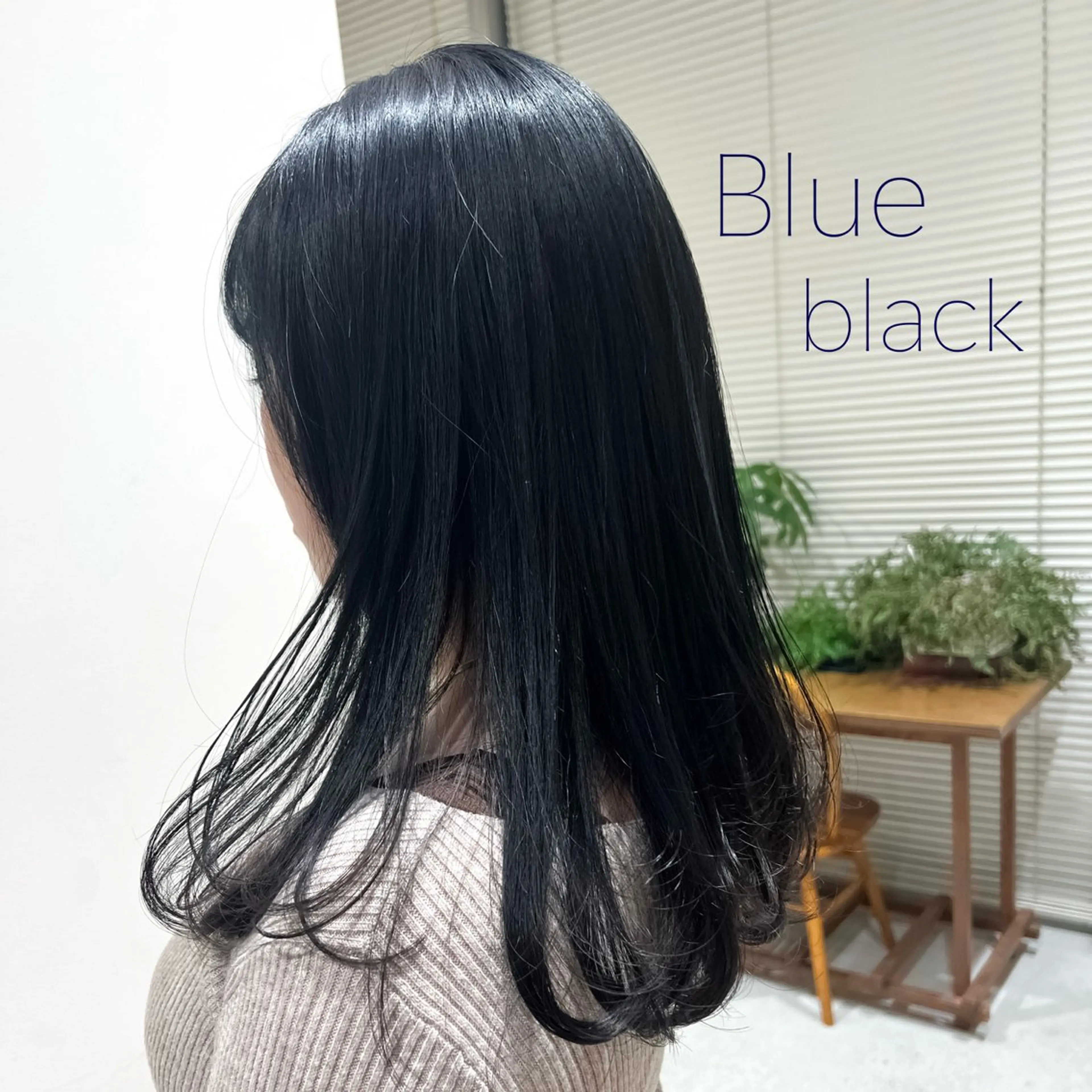セミロング たぴ。ぱつっとボブ /暖色艶カラー🍒のヘアスタイル