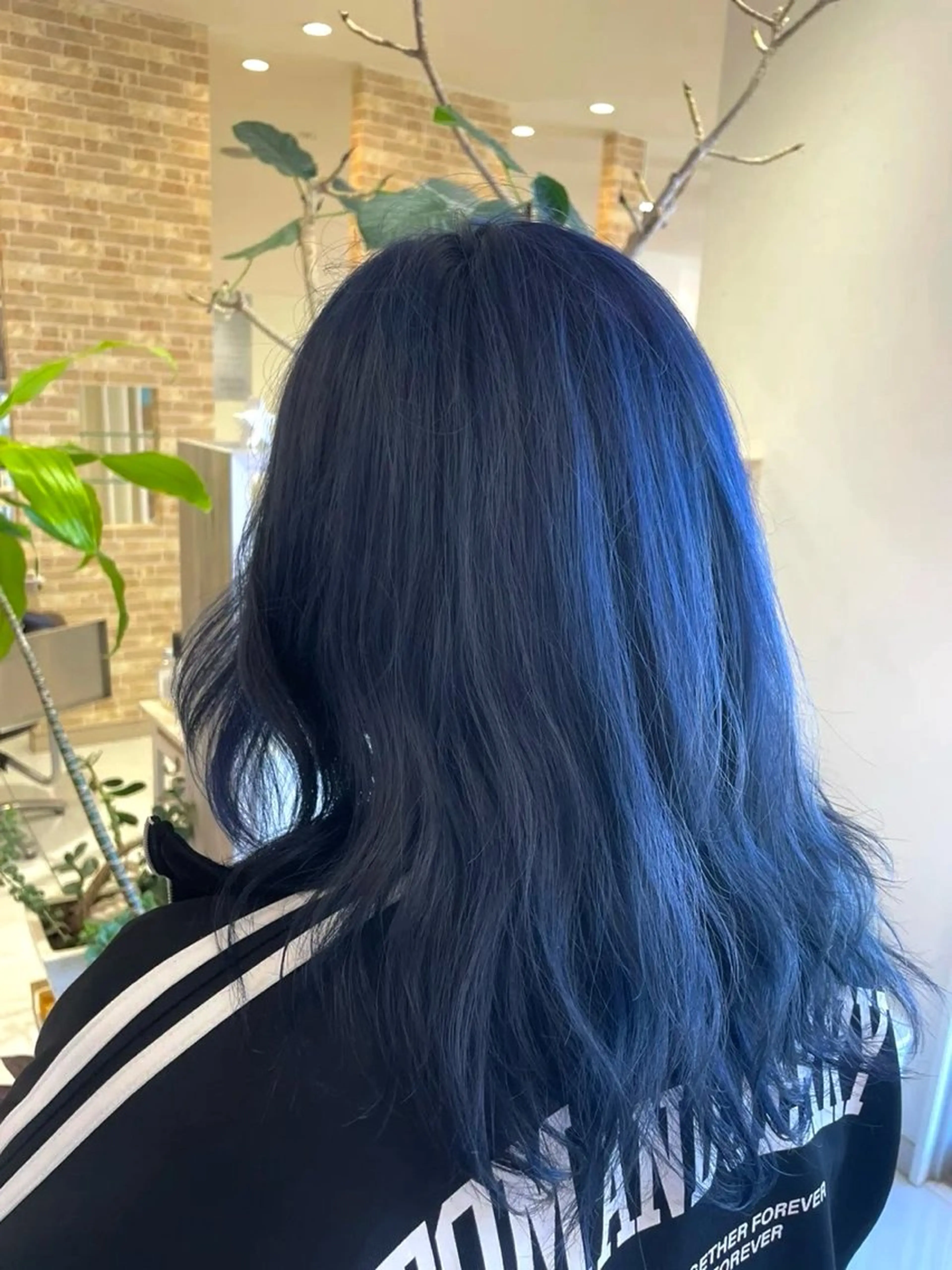 カラー ブルーカラー ネイビーカラー GRANDEUR焼津 村越 捺稀のヘアスタイル