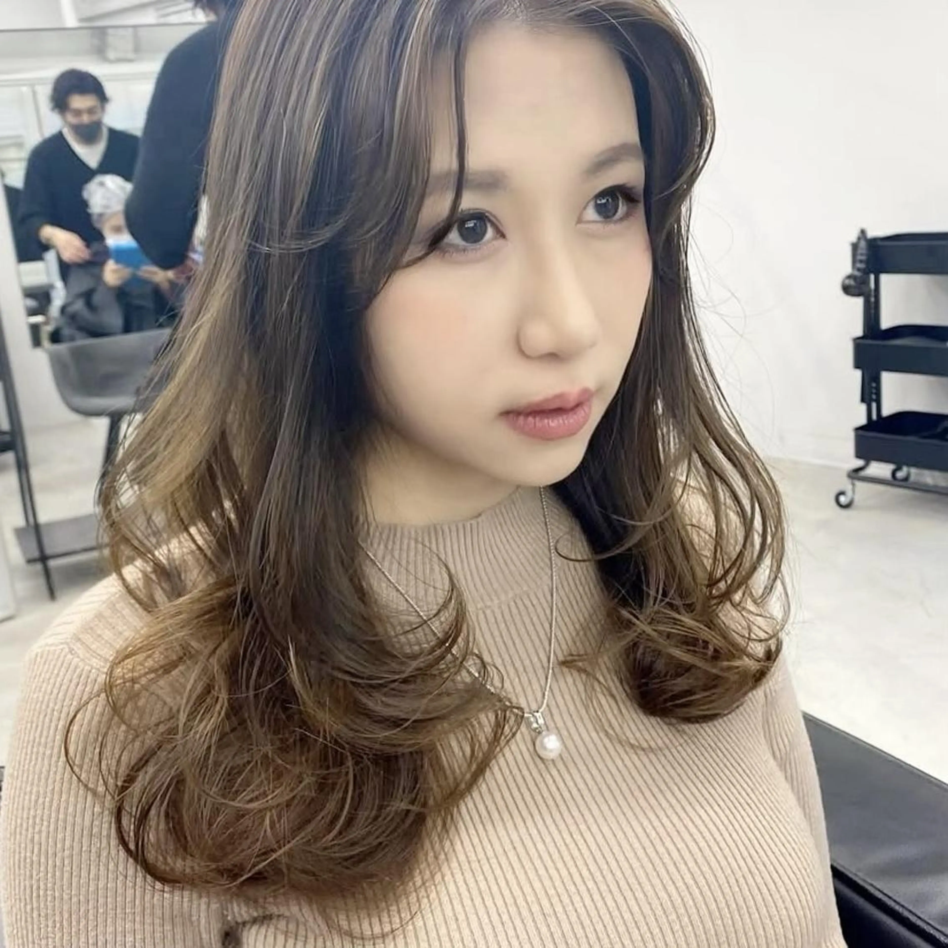 ロング 透明感艶カラー🩶 韓国レイヤー🩶結華のヘアスタイル