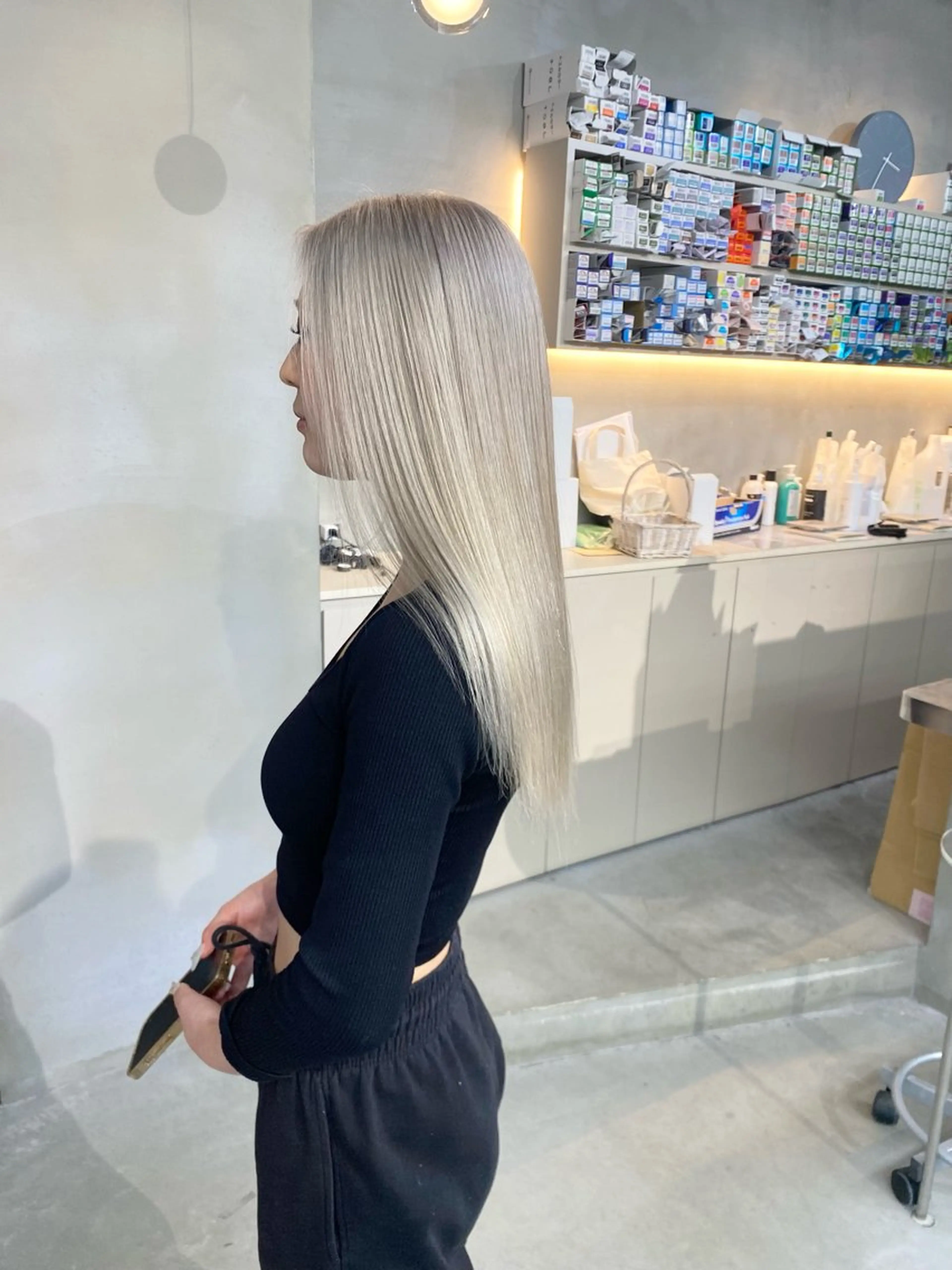 セミロング カラー ヘアカラー qulim所属・前橋 姫奈のヘアスタイル