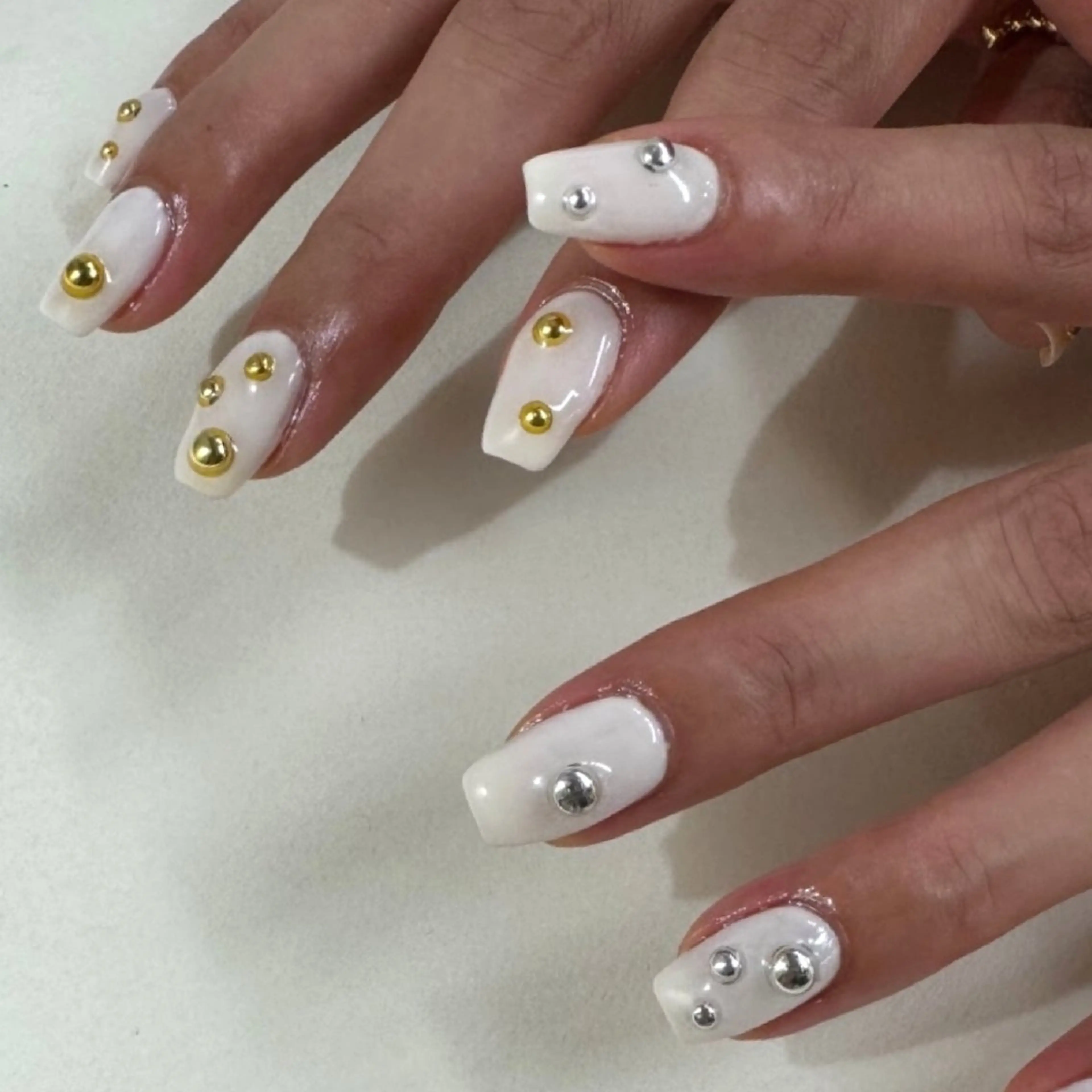 ネイル ハンドネイル nailstudio eviz仙台店のネイルデザイン