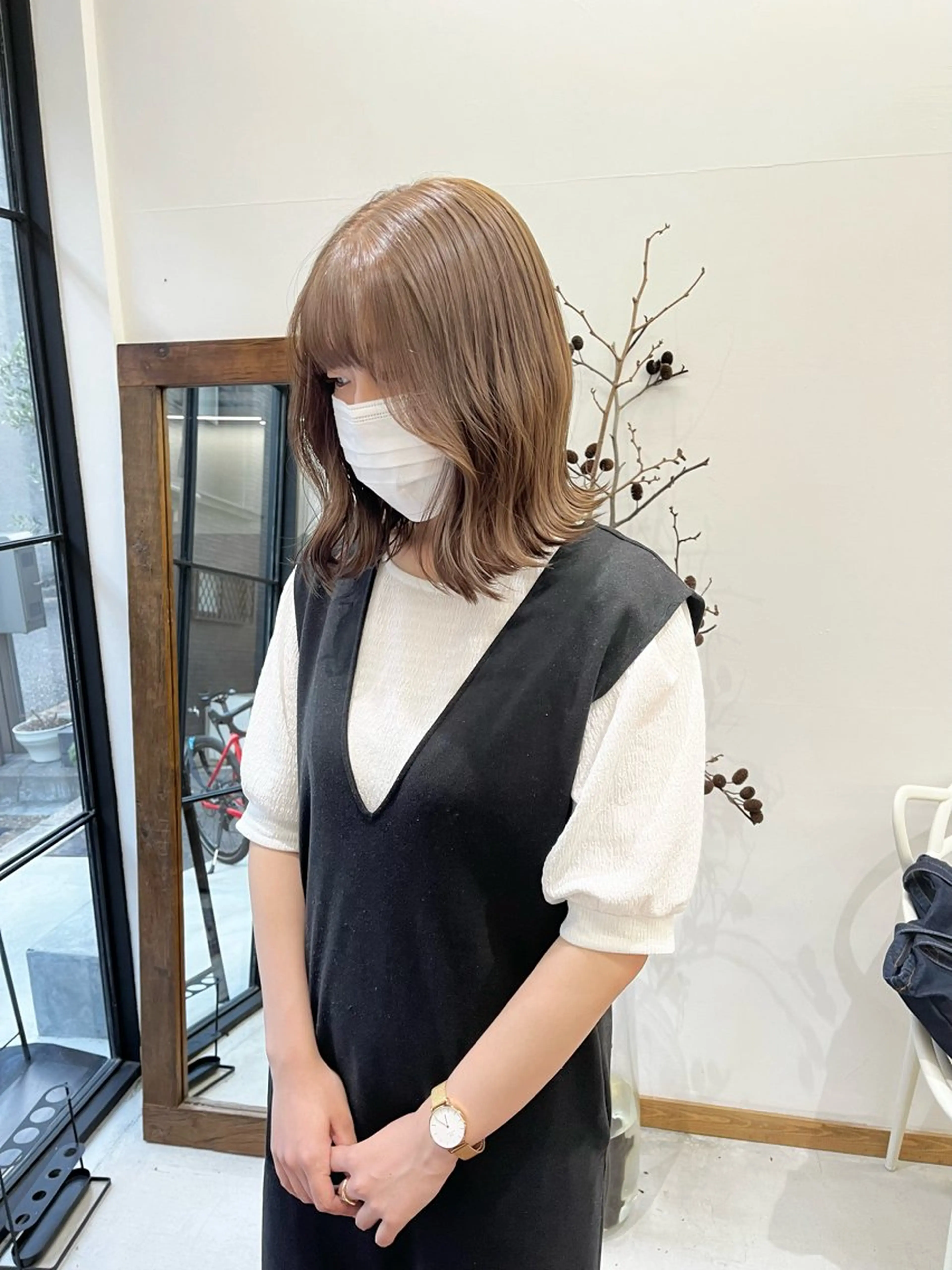 ミディアム カラー ヘアアレンジ ブリーチ ダブルカラー ブリーチなしカラー ena/ブリーチなし 暖色・ベージュ🎀のヘアスタイル