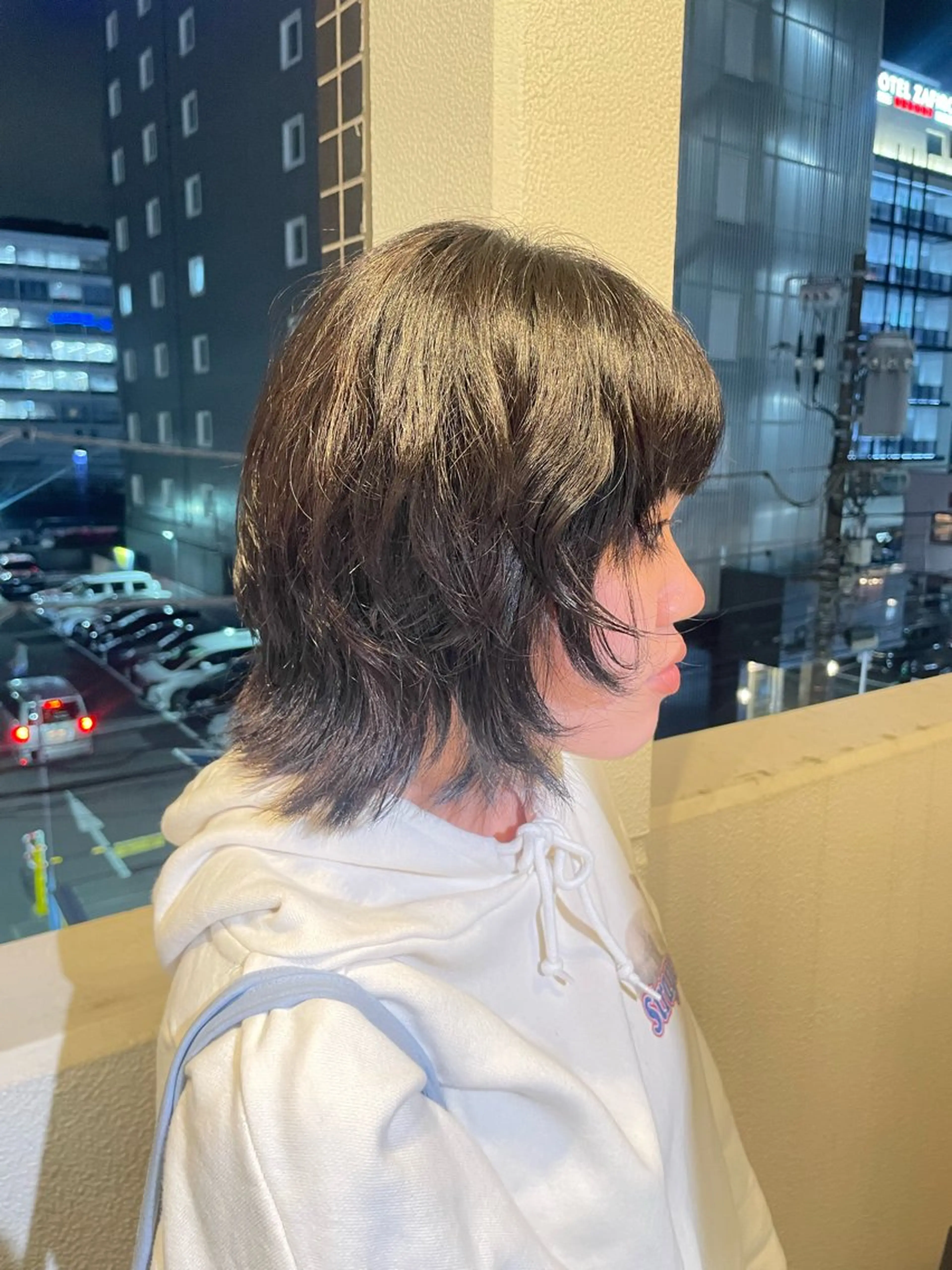 ミディアム カット Toiro 横浜所属・🎀レイヤー/パーマ カラー/ai🎀のヘアスタイル