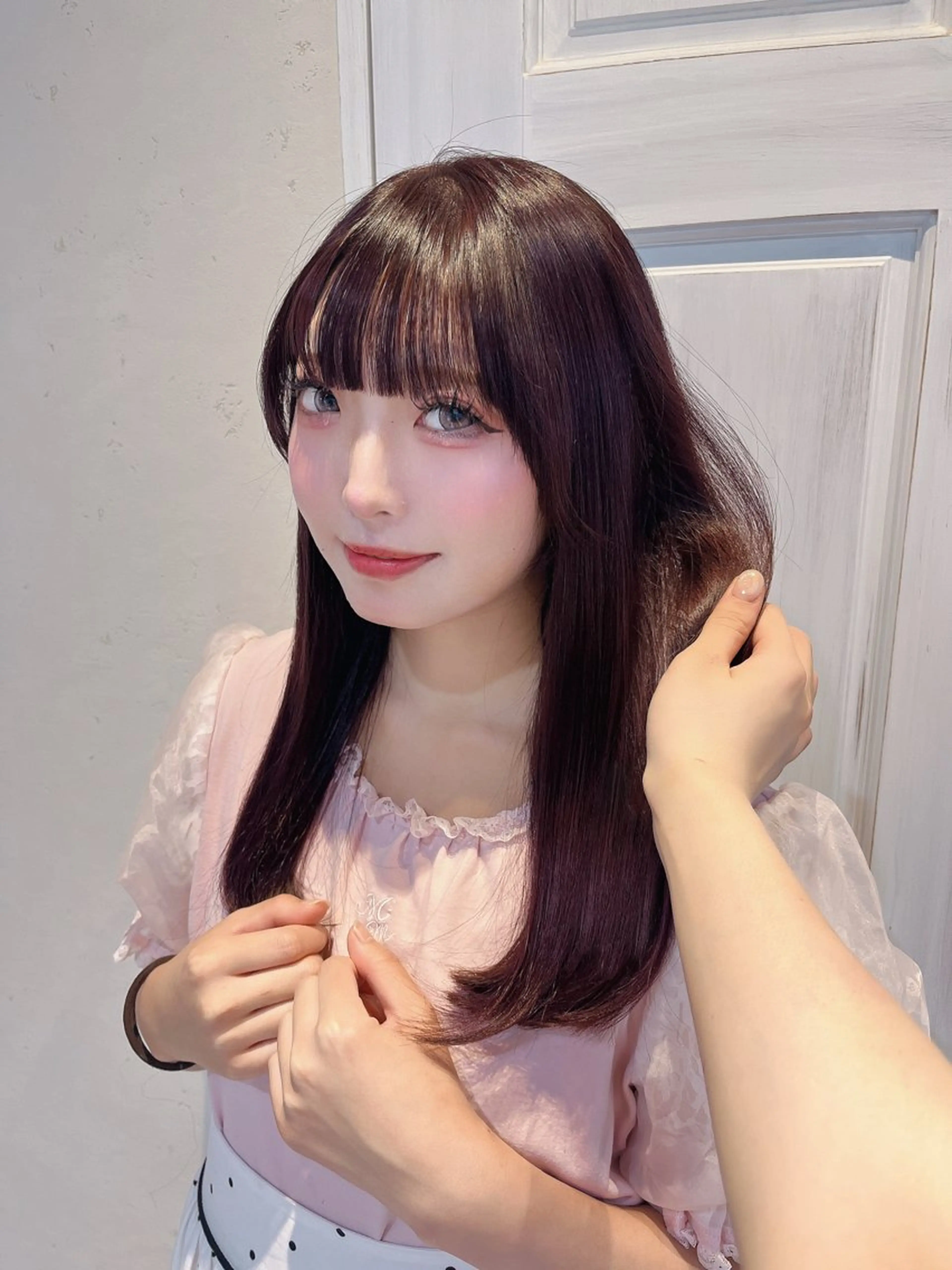 ロング カラー ピンクカラー ヘアカラー ハイトーン/アレンジ かなで⊹ ࣪ ˖⟡のヘアスタイル