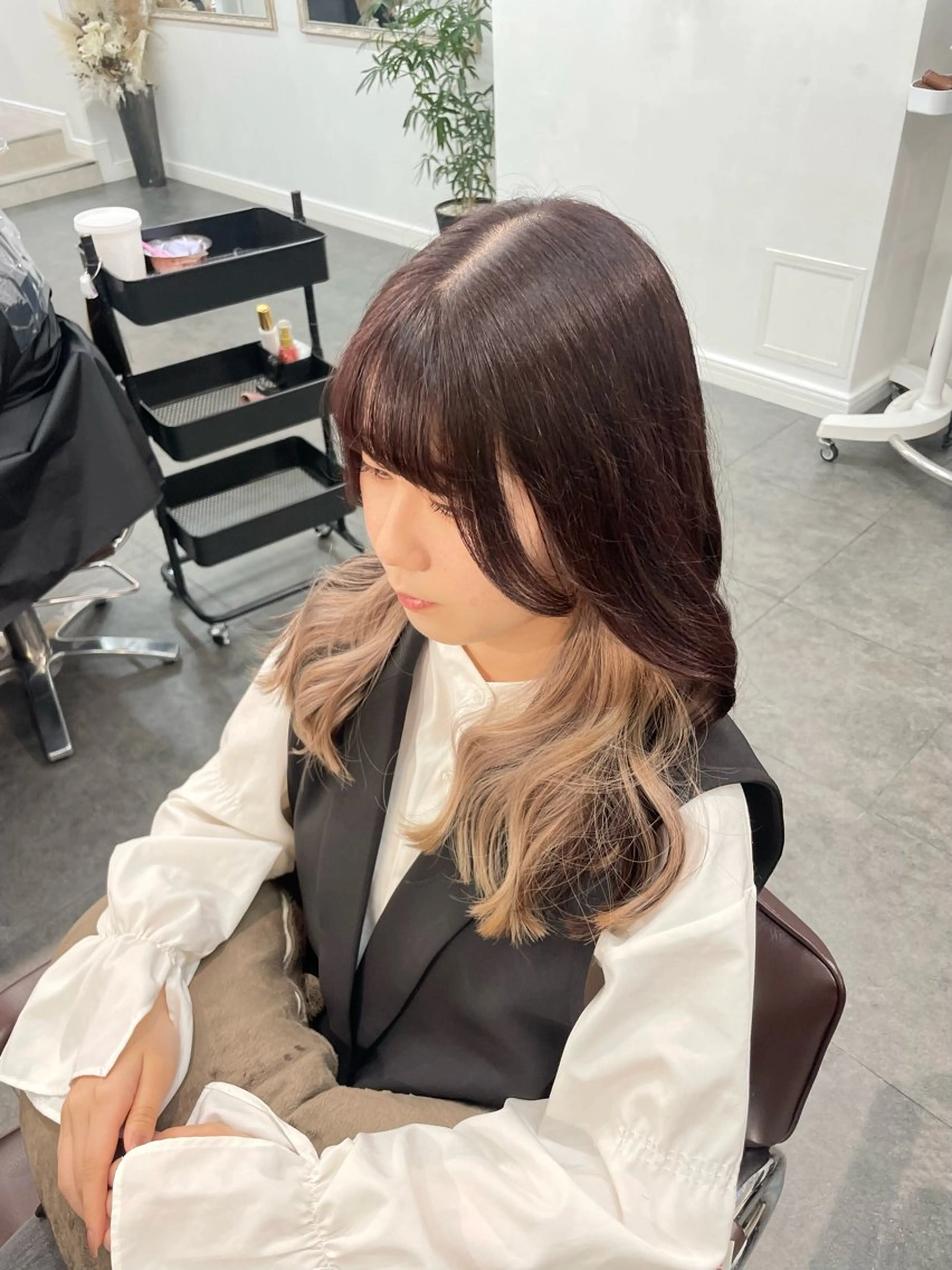 ロング カラー ヘアカラー 野町 好花のヘアスタイル