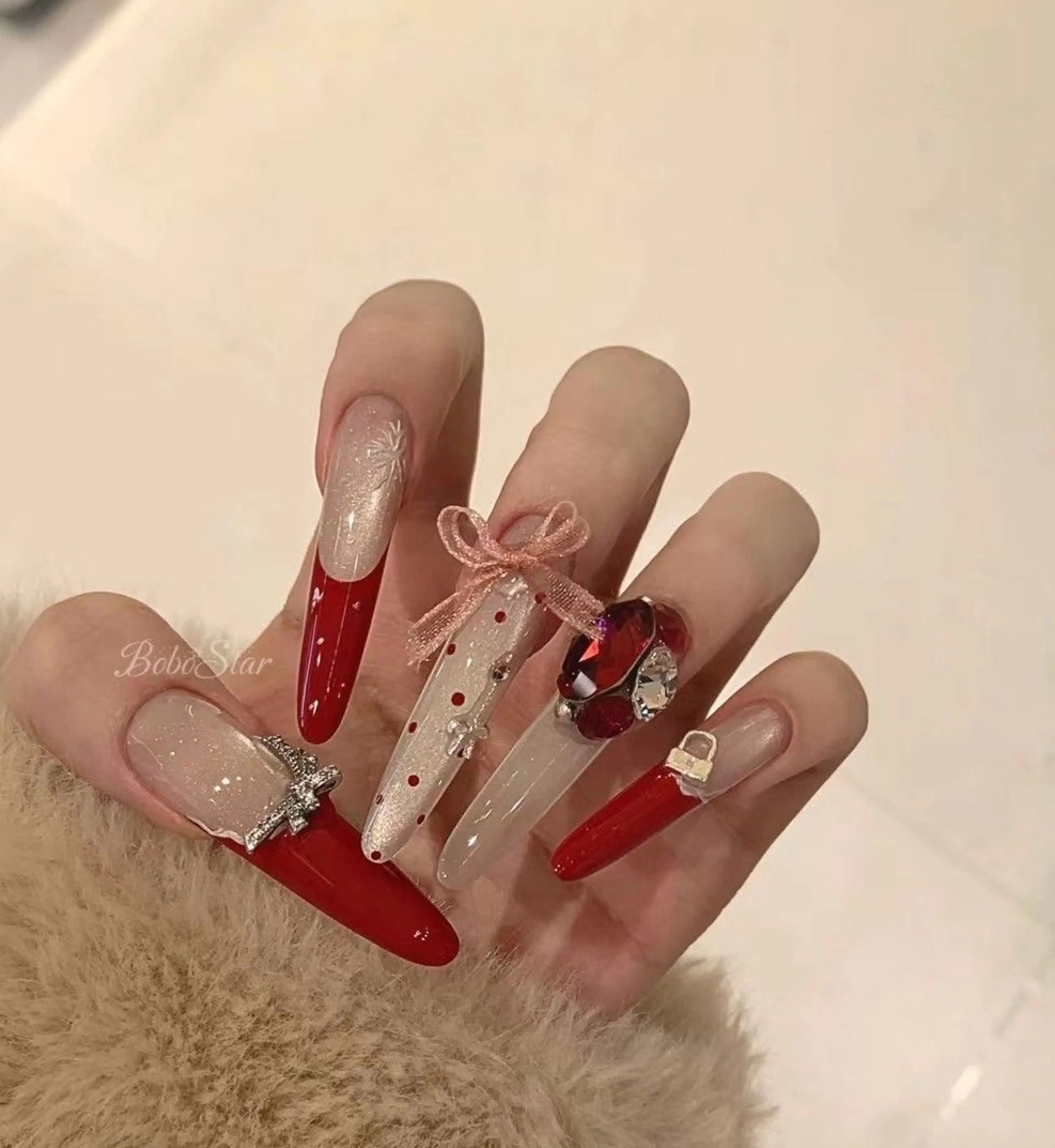 ネイル アートネイル ジェルネイル キラキラネイル 持ち込み ワンホンネイル Panda chan Novaのネイルデザイン