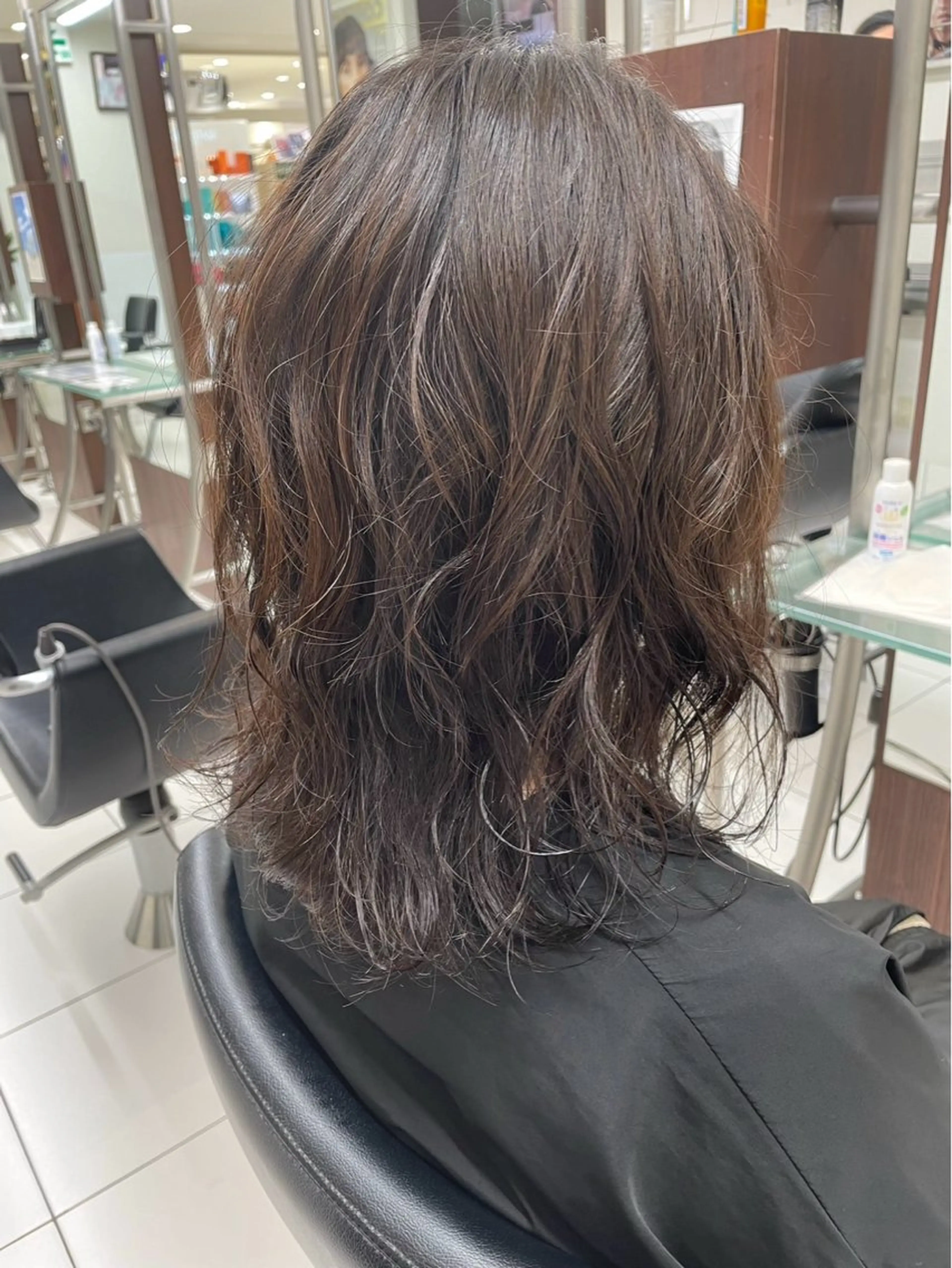ミディアムパーマ×トリートメントの写真