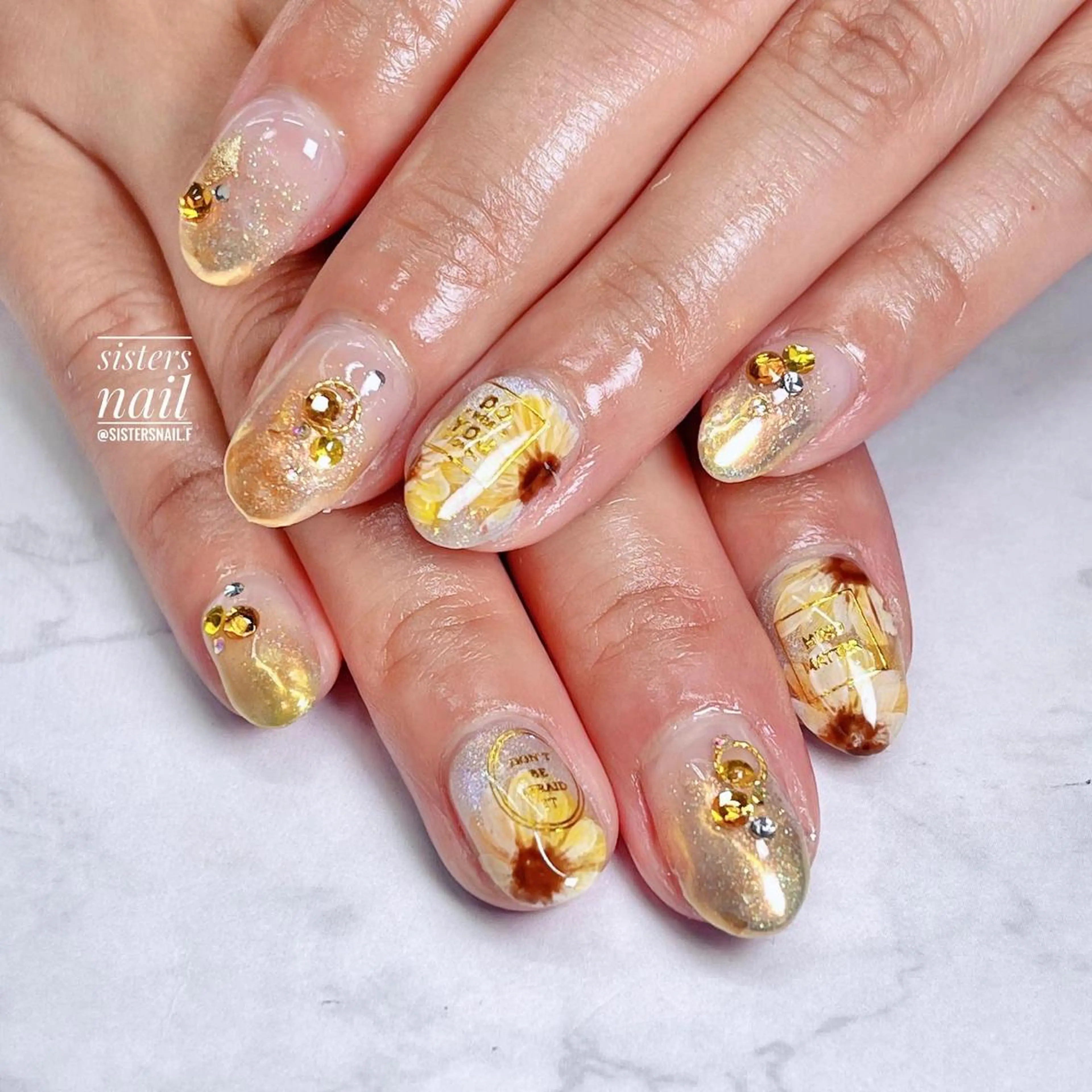 ネイル アートネイル オーロラネイル フラワーネイル グラデーション ラメ(グリッター) sisters nail.fのネイルデザイン