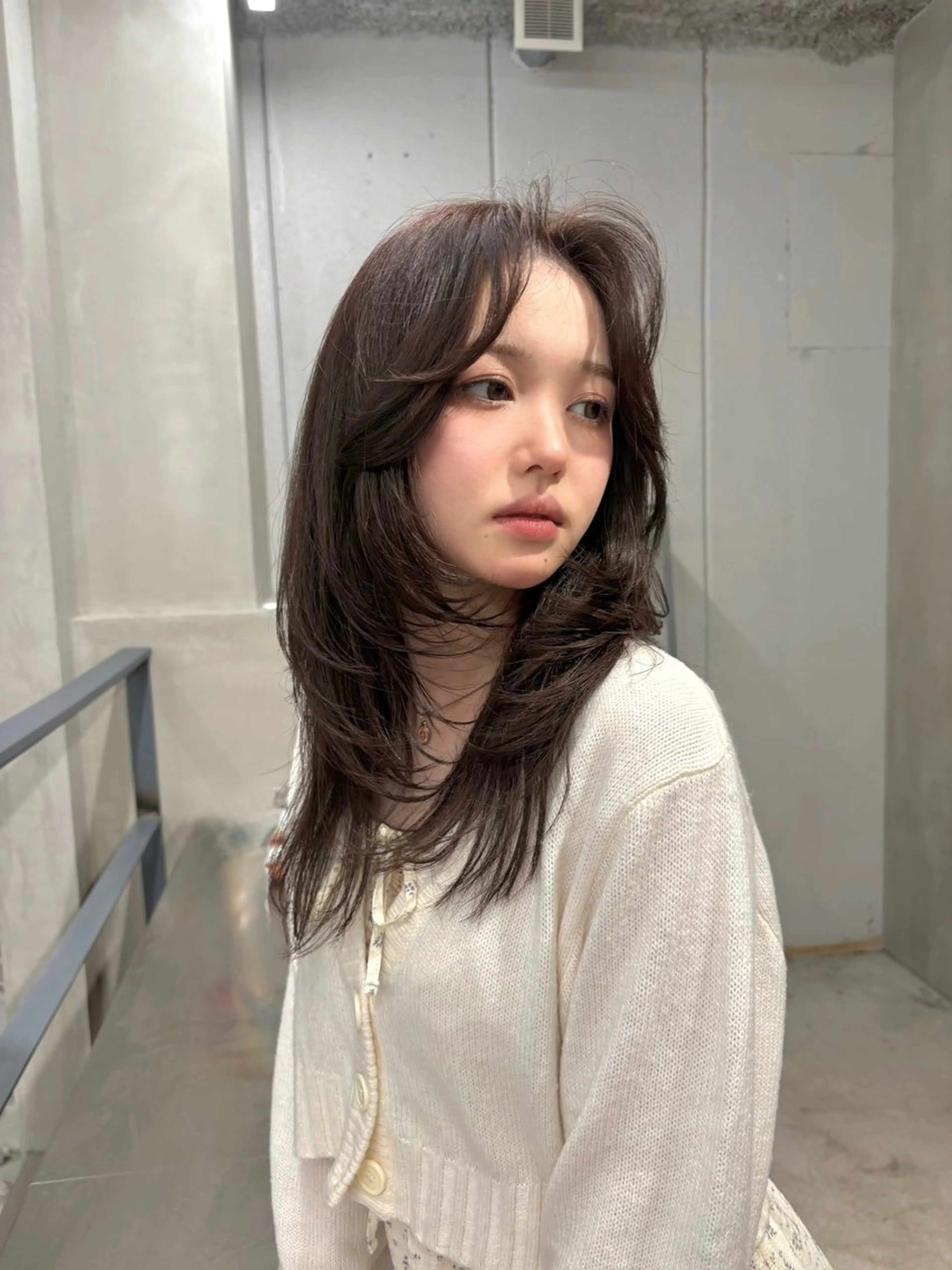 ロング レイヤーカット Fev YUZUのヘアスタイル