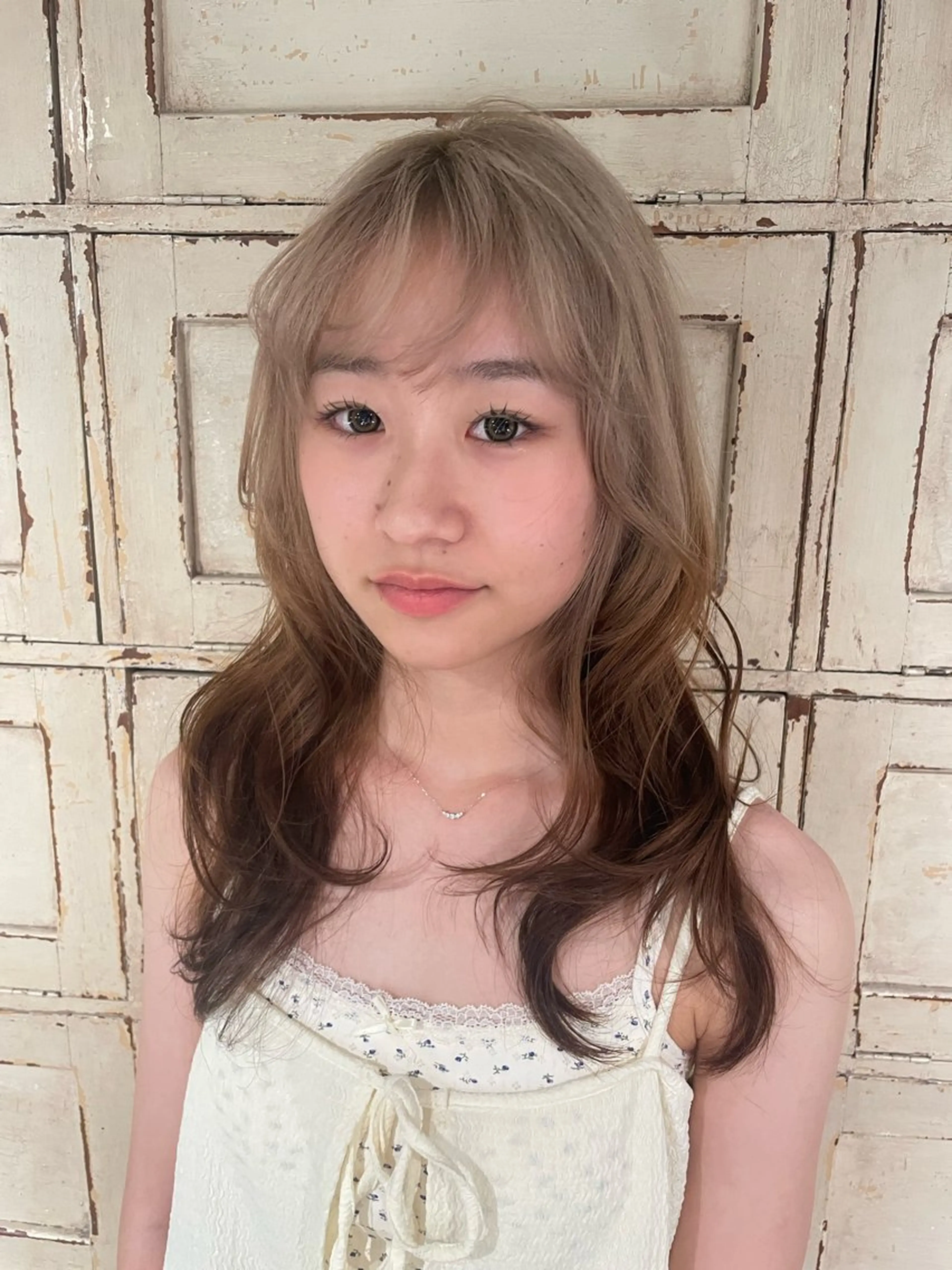 ロング ヘアカラー 長野 温佳のヘアスタイル