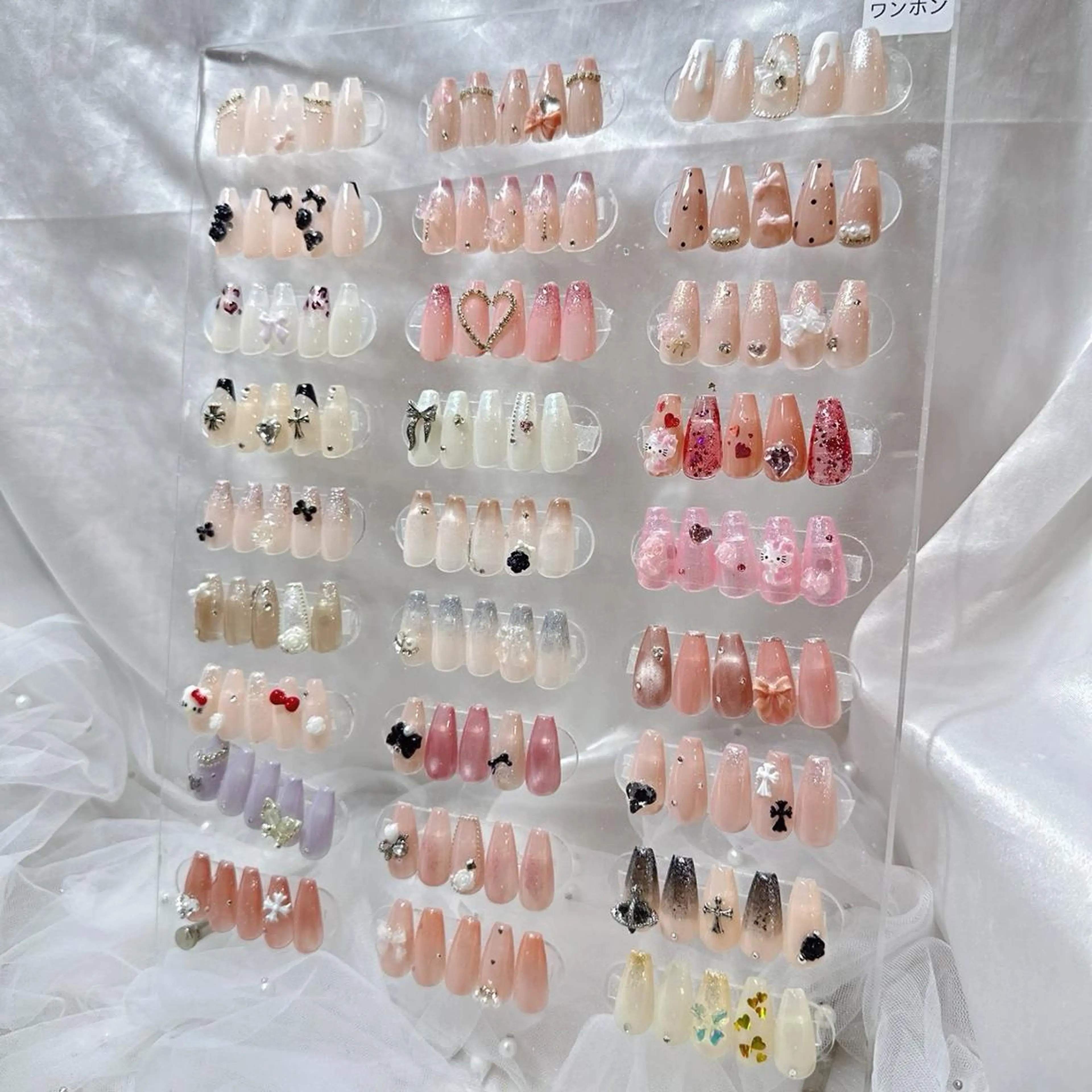 ネイル アートネイル フラッシュネイル ジェルネイル 氷ネイル・うるうるネイル キラキラネイル You&Me ネイルサロン2のネイルデザイン