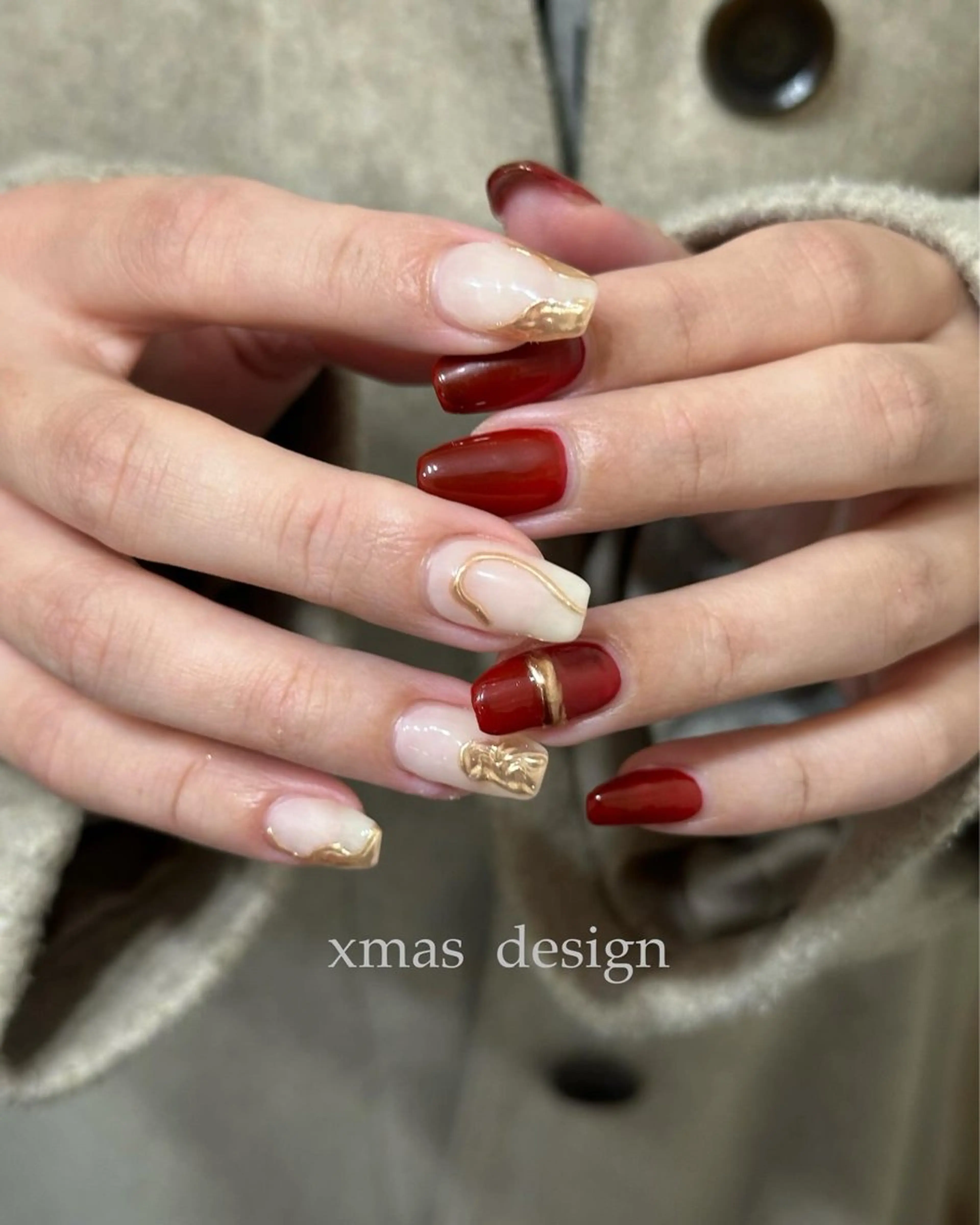 ネイル クリスマス ハンドネイル フットネイル kiii.__ ✴︎*のネイルデザイン