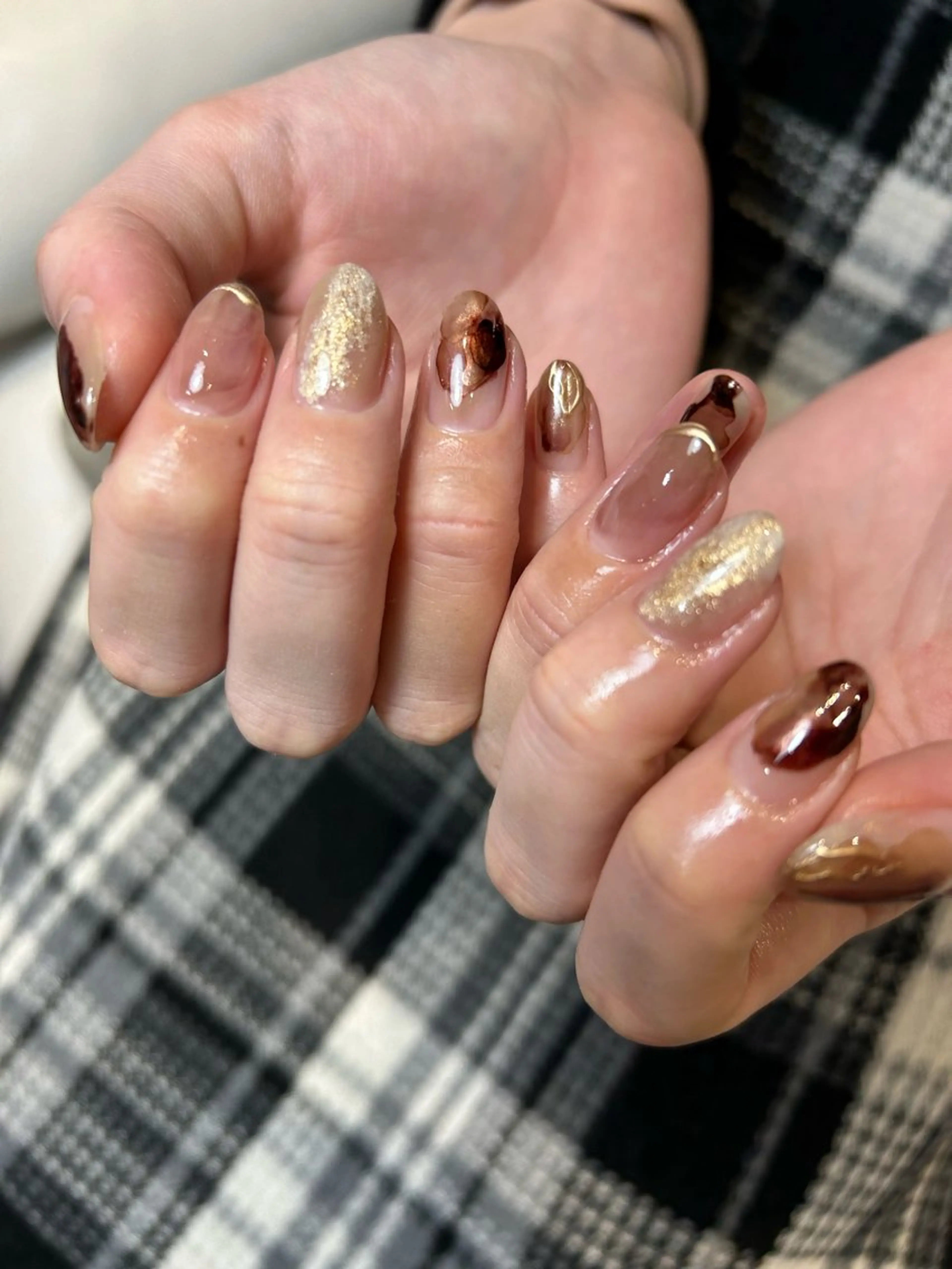 ネイル ハンドネイル NINEnami ニュアンスネイルのネイルデザイン
