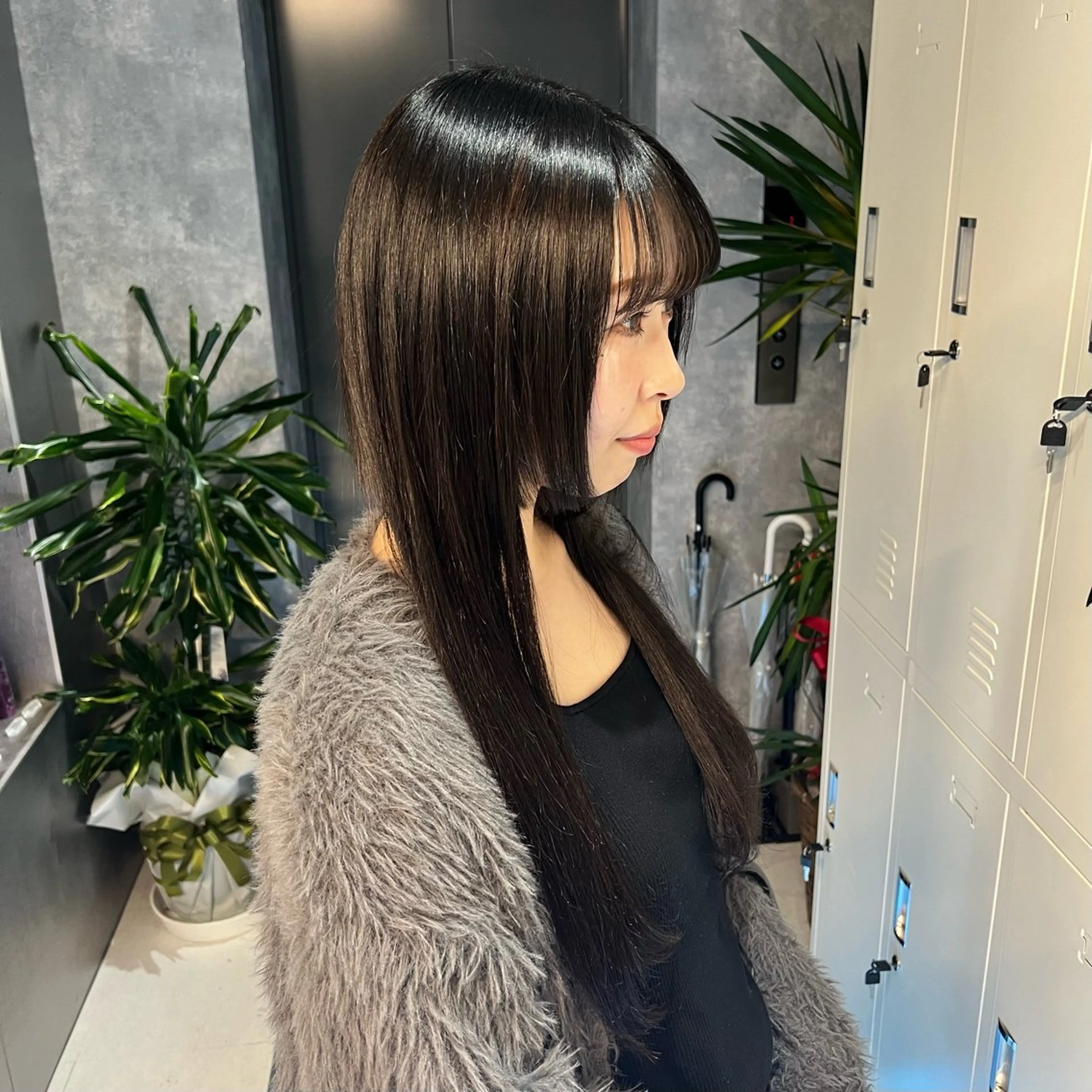 ロング カラー ヘアアレンジ カット ヘアカラー トリートメント エクステ ヘアセット 👑高評価多数エク ステ×ハイトーン唯澄のヘアスタイル