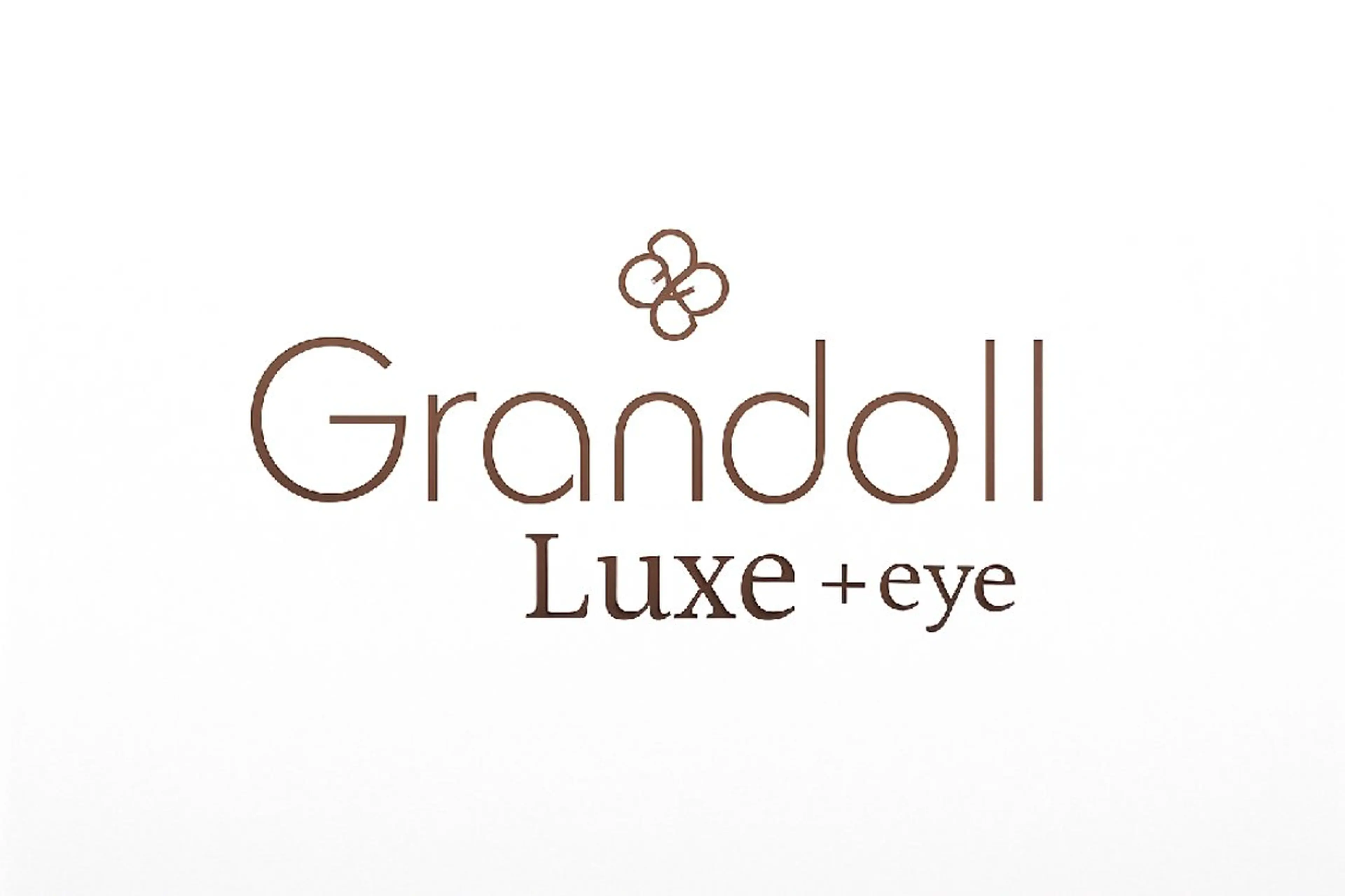 マツエク・マツパ Grandoll Luxe eye+所属・momo tanakaのマツエク・マツパデザイン