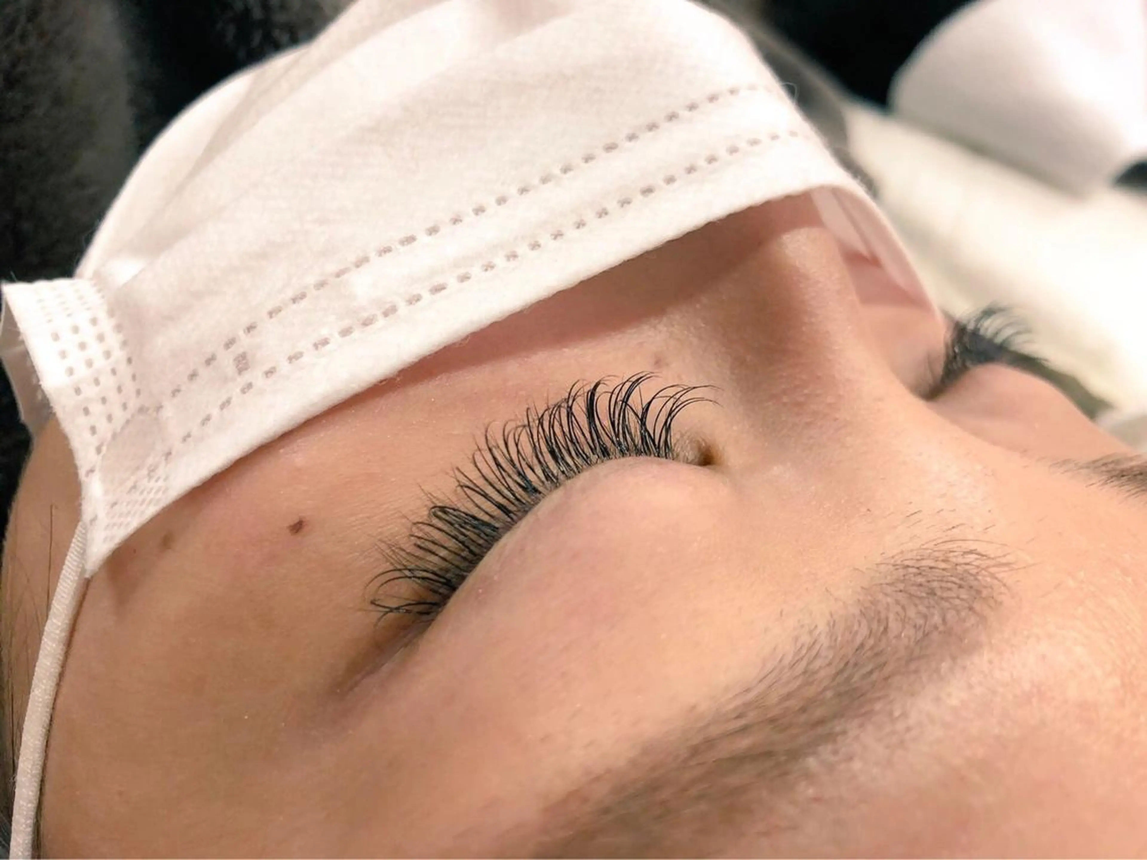 マツエク・マツパ RADnoel 梅田茶屋町のヘアスタイル