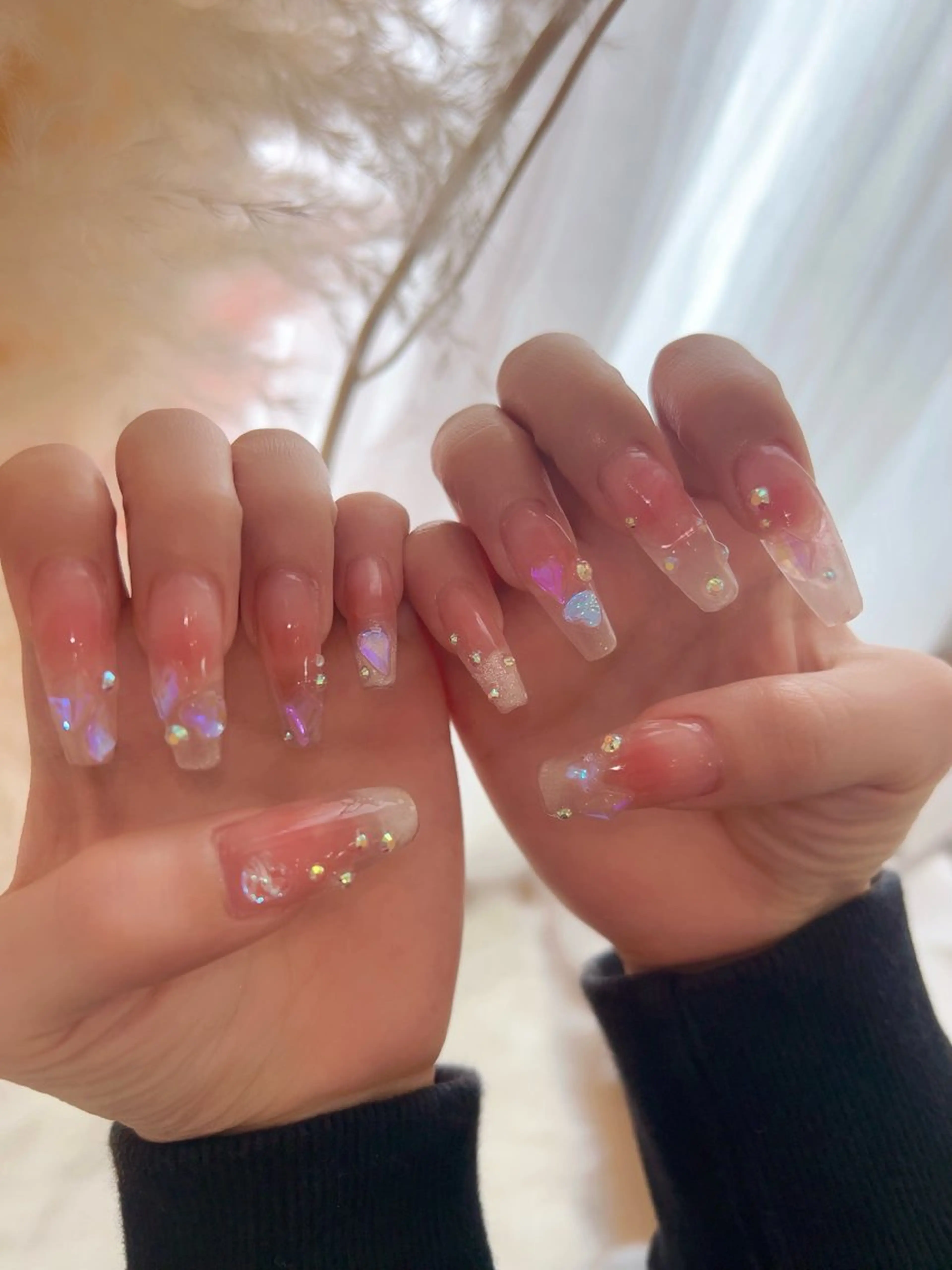 ネイル オーロラネイル チークネイル 長さ出し マグネットネイル ストーンネイル ハンドネイル Peach nail 🍑kaoriのネイルデザイン