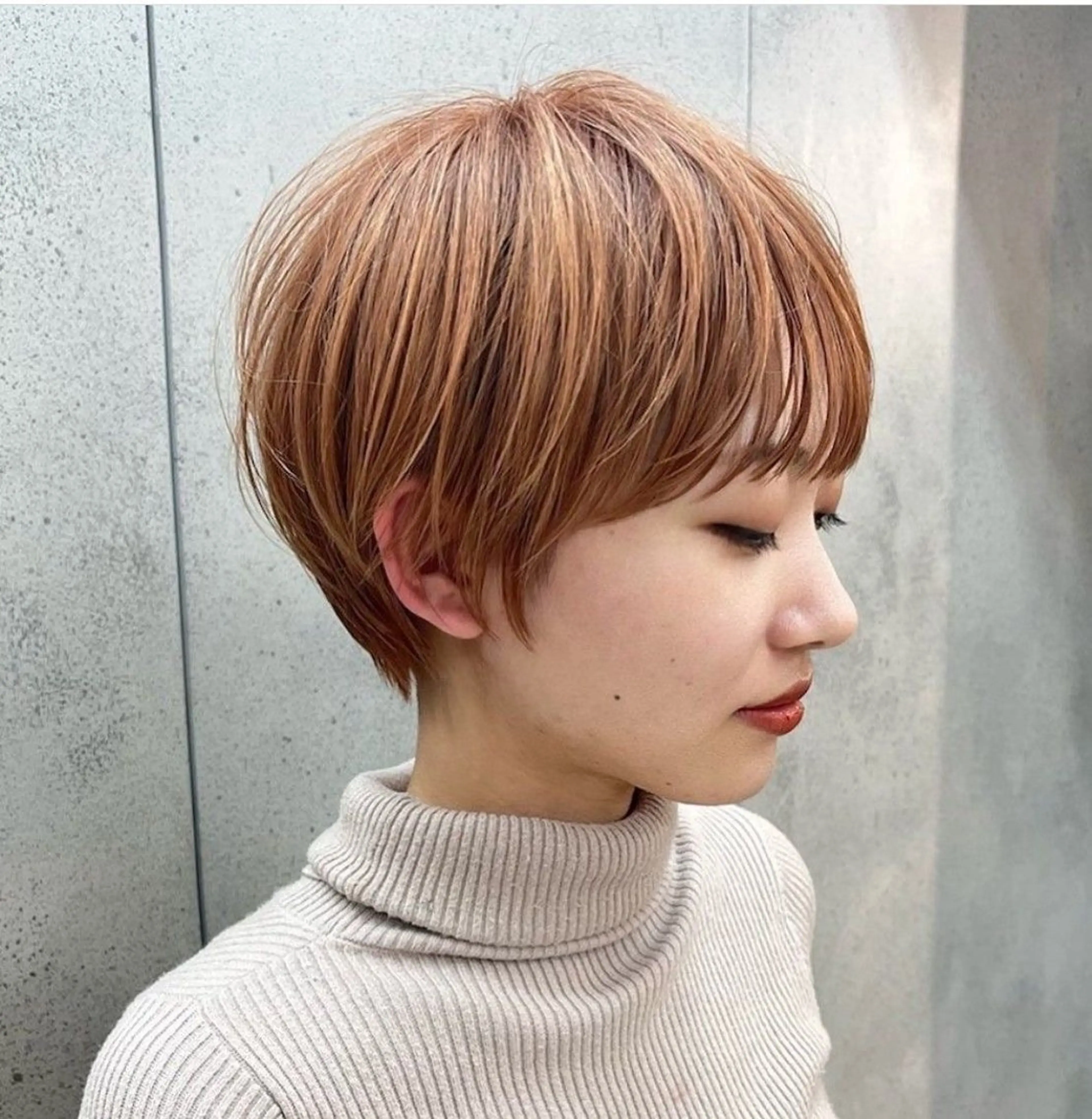 ショート ROBBY表参道所属・木村【ショート/ 耳だしショート】のヘアスタイル