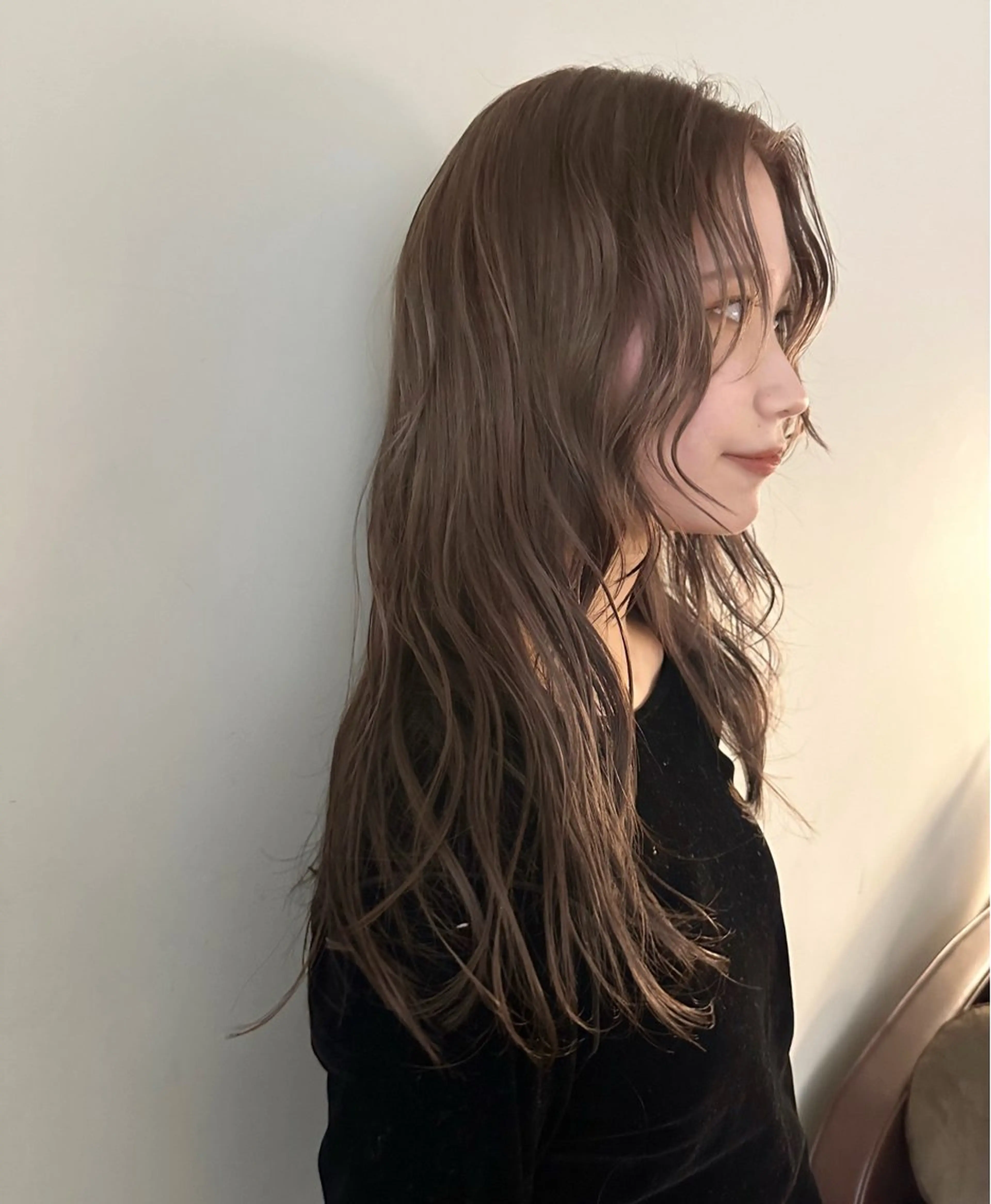 ロング ヘアカラー sliver siki・ayanaのヘアスタイル