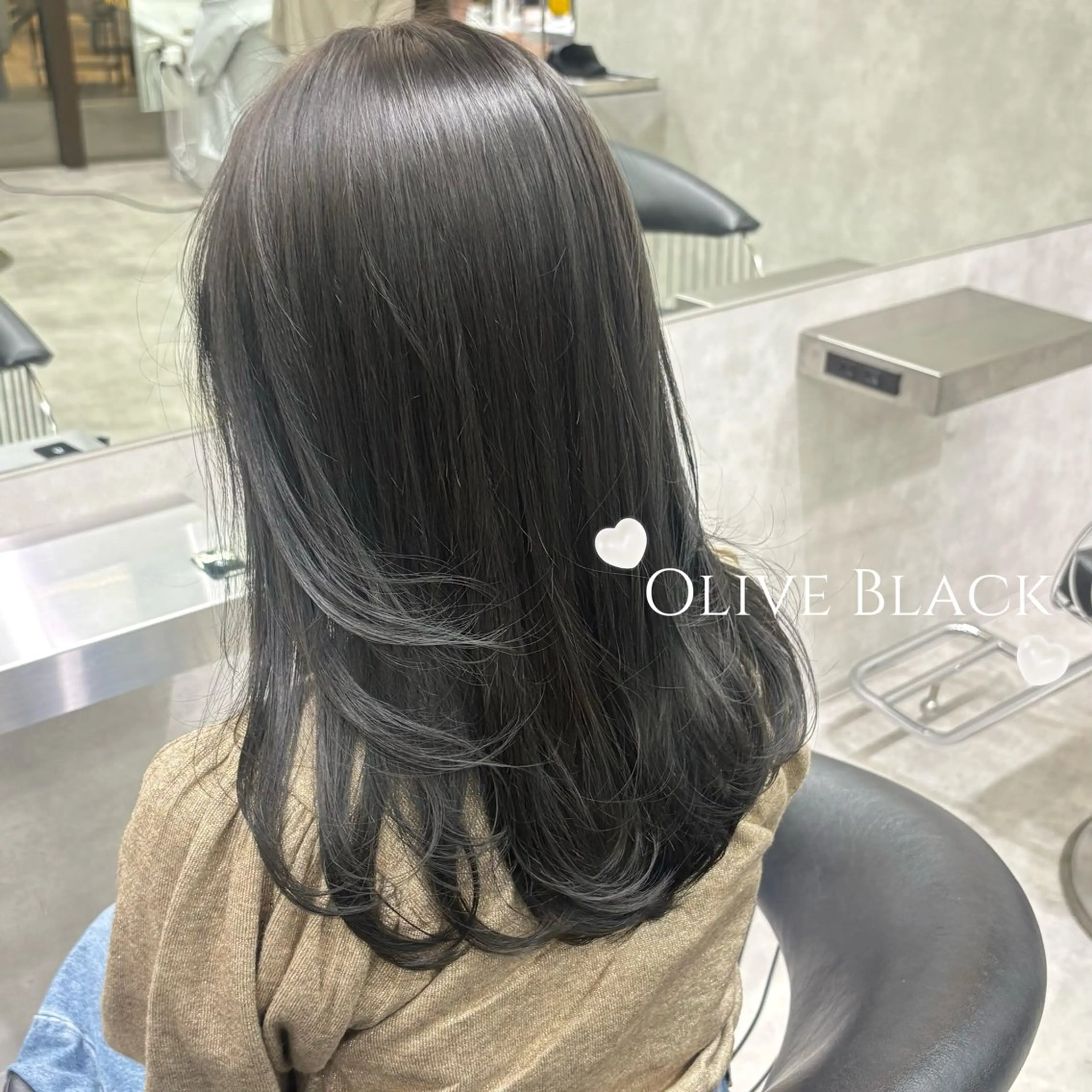 セミロング ヘアカラー 🤍うる艶 カラー/Hitohaのヘアスタイル