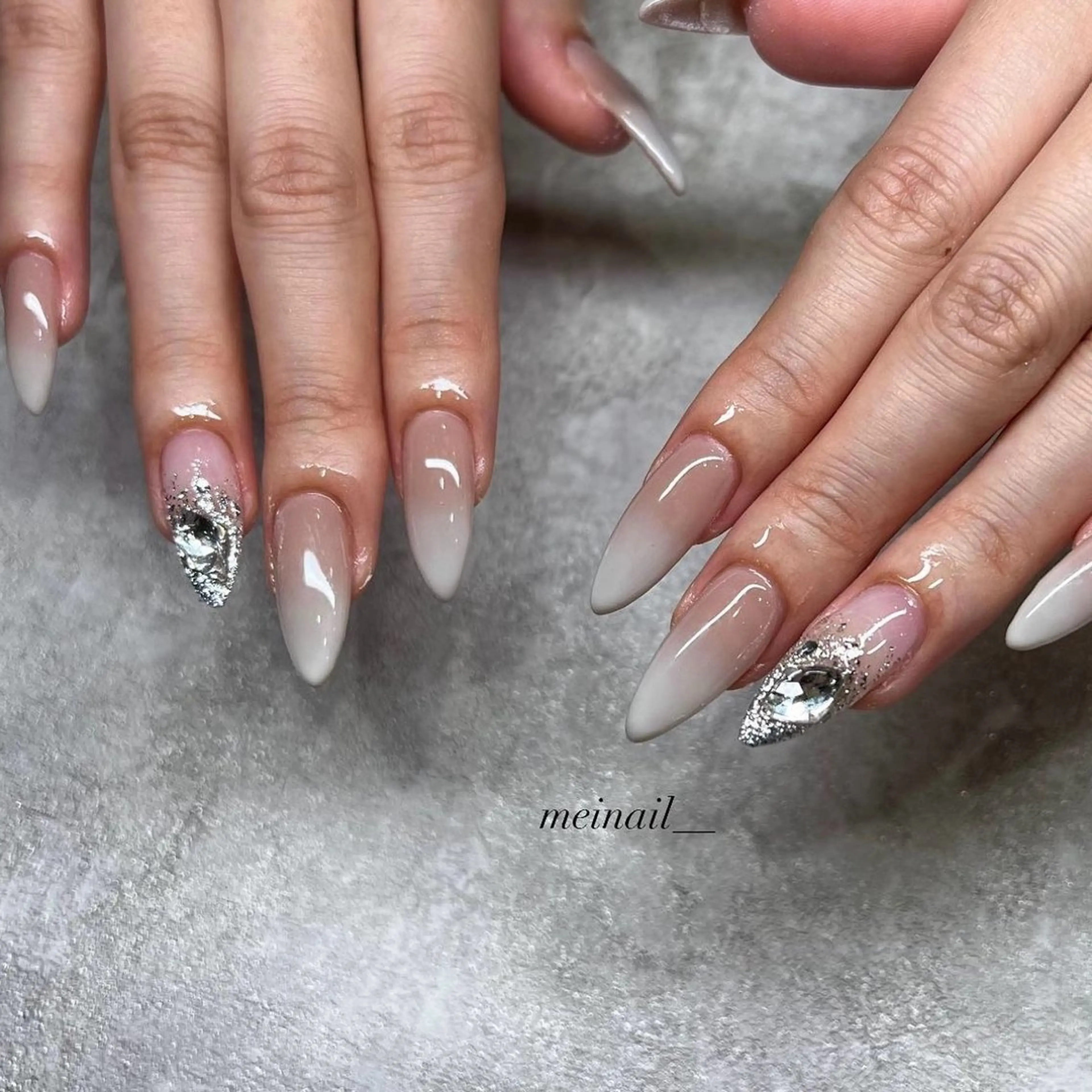 ネイル est nail所属・永山 芽生子のネイルデザイン