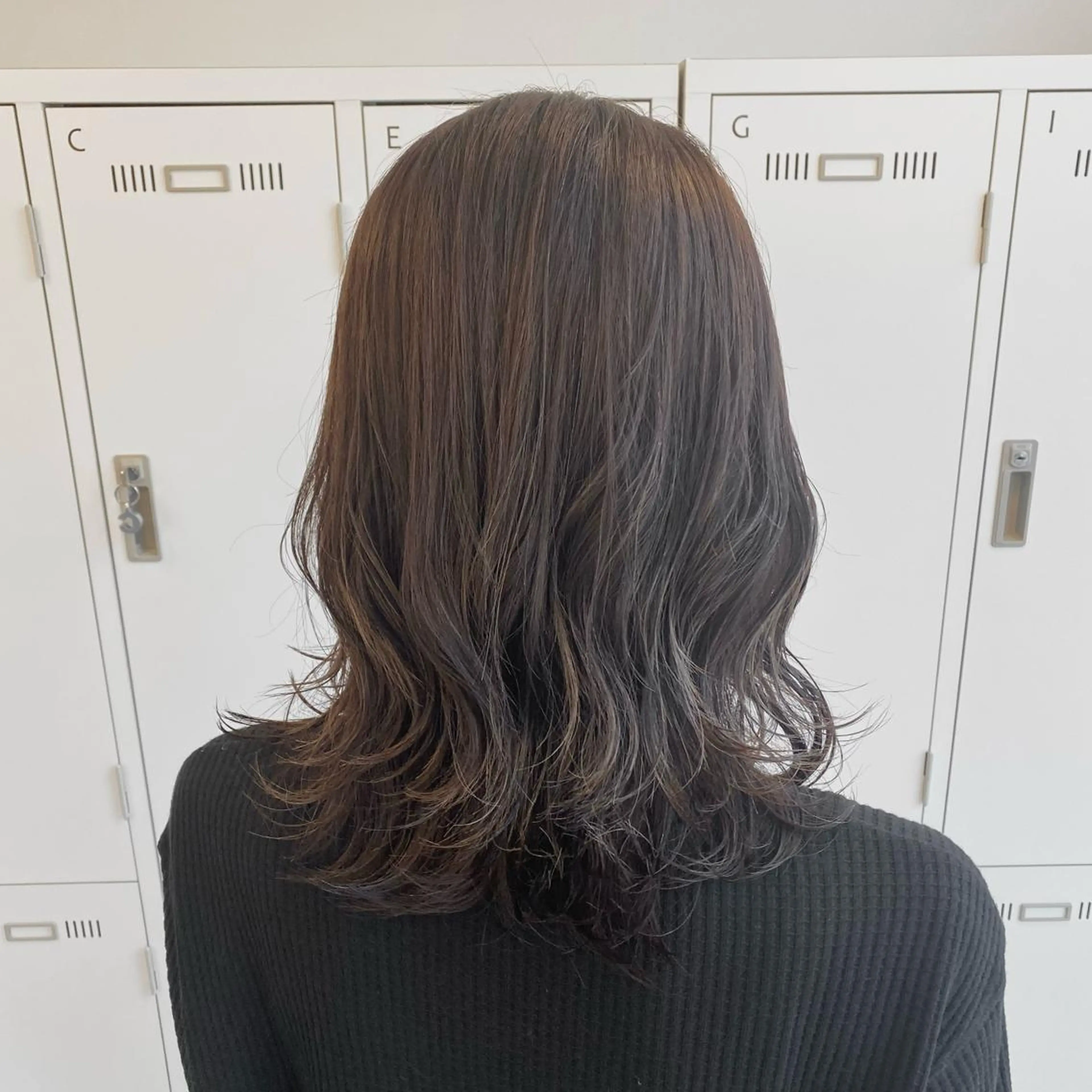 セミロング カラー カット ヘアカラー トリートメント YUNA ユウナのヘアスタイル