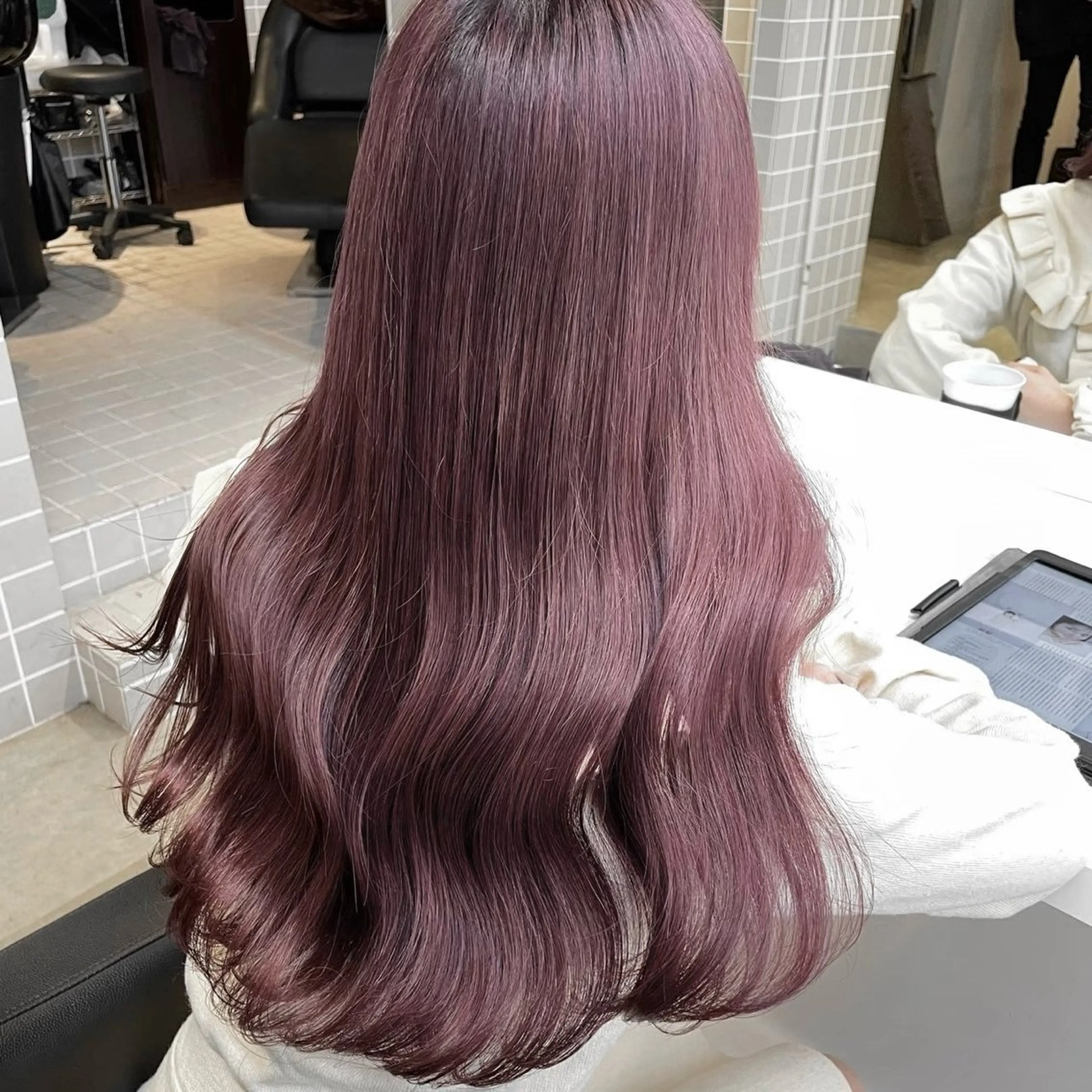 ロング カラー ヘアアレンジ ラベンダーカラー ラベンダーピンク ピンクカラー ボブ/パーマ🎀 艶カラー🎀こころのヘアスタイル
