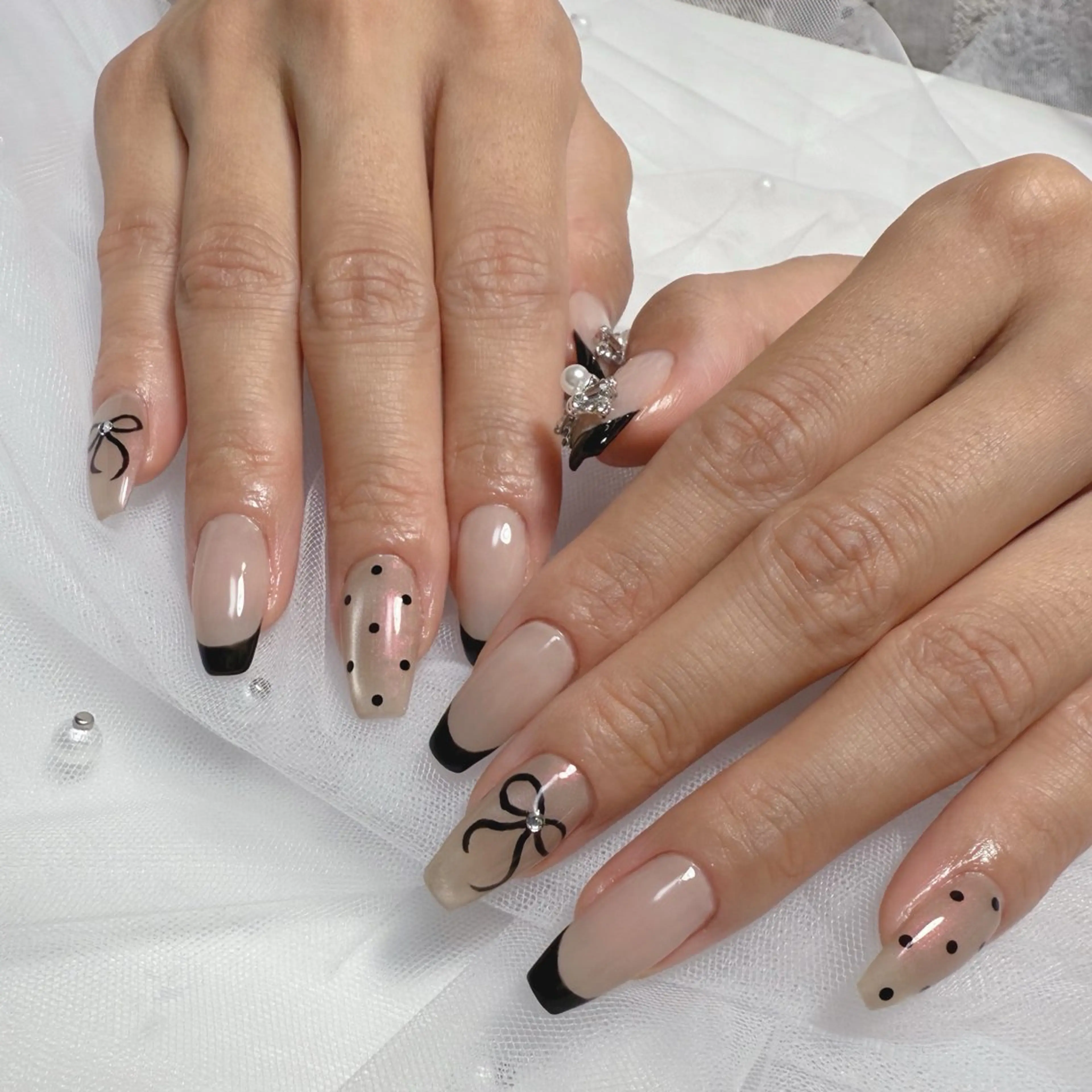ネイル フレンチネイル リボン RII nailのネイルデザイン