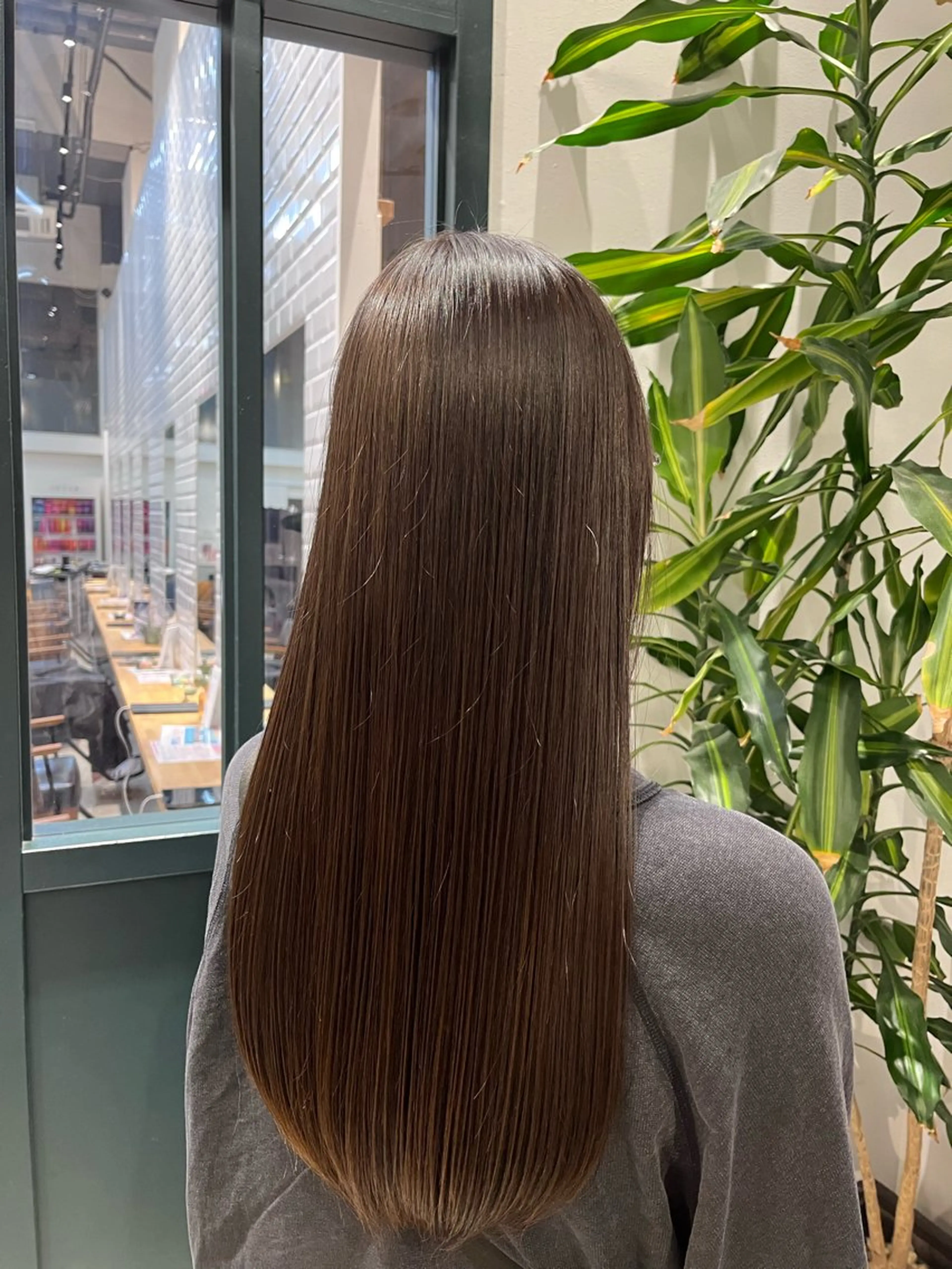 ロング ロング 縮毛矯正 Alley Market lil.所属・草野 奈扇のヘアスタイル