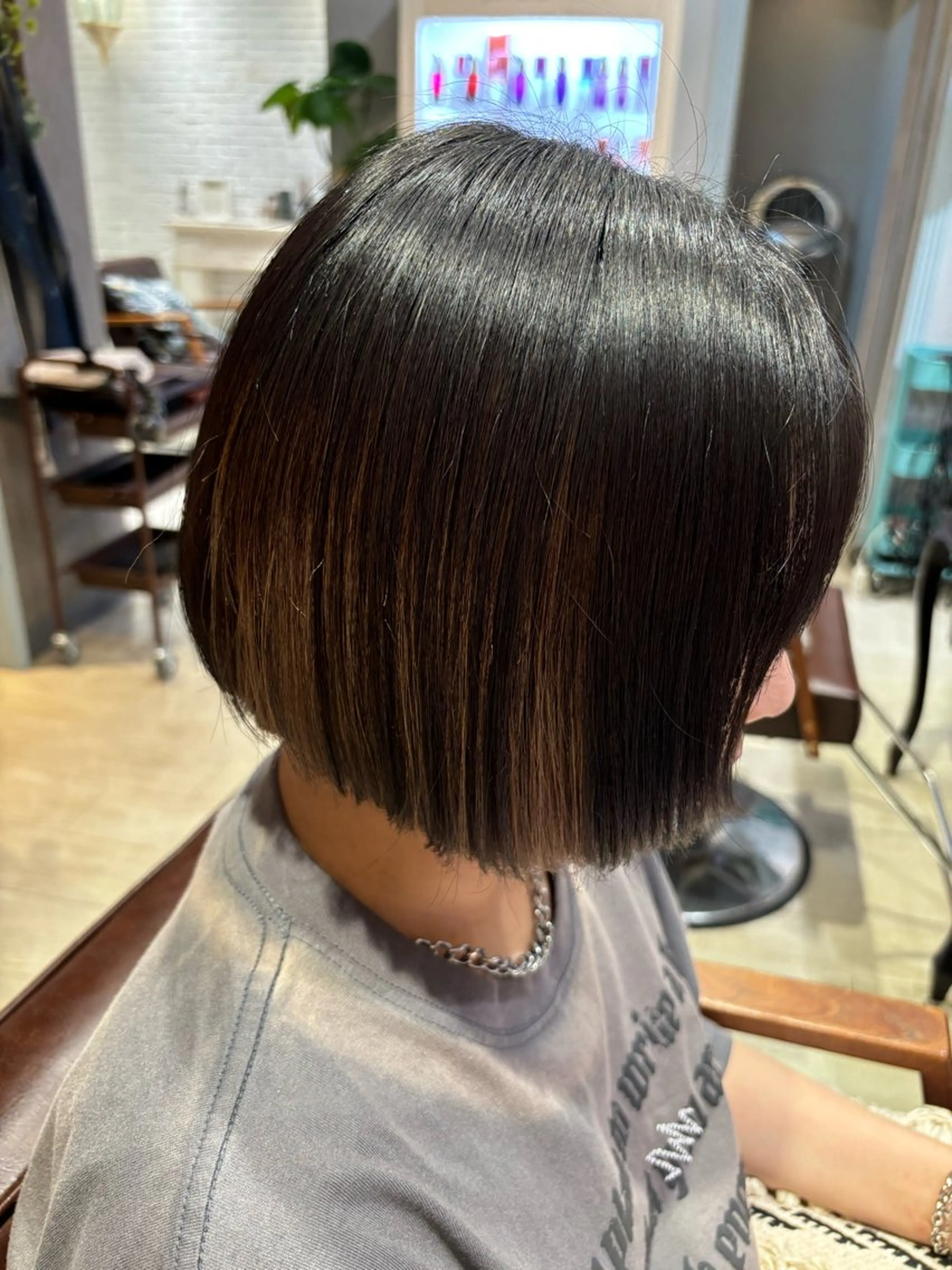 ミディアム 切りっぱなしボブ ボブ 外ハネヘア 🫧Ayumu🫧 透明感カラー/春日のヘアスタイル
