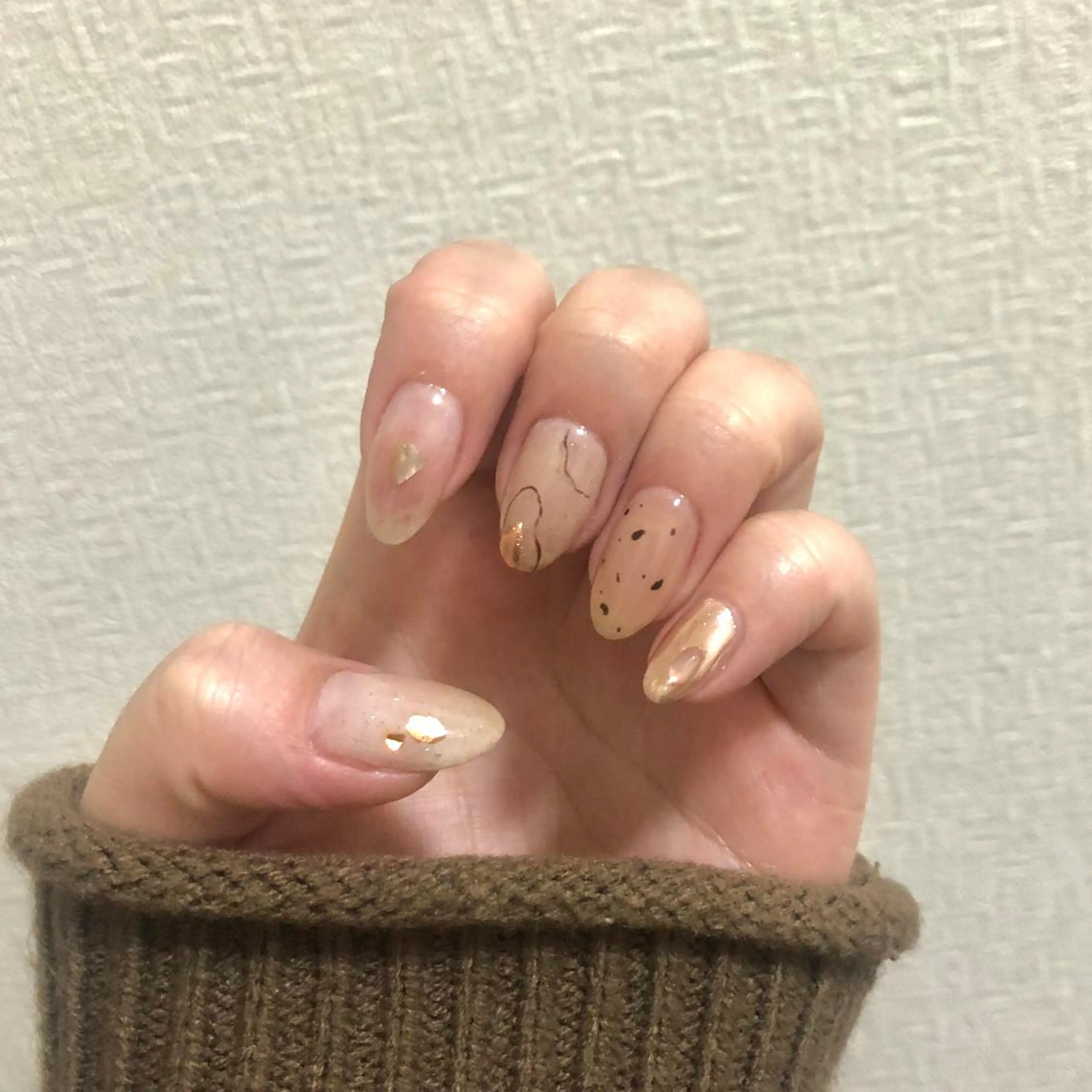 ネイル ハンドネイル 友田 晴香のネイルデザイン