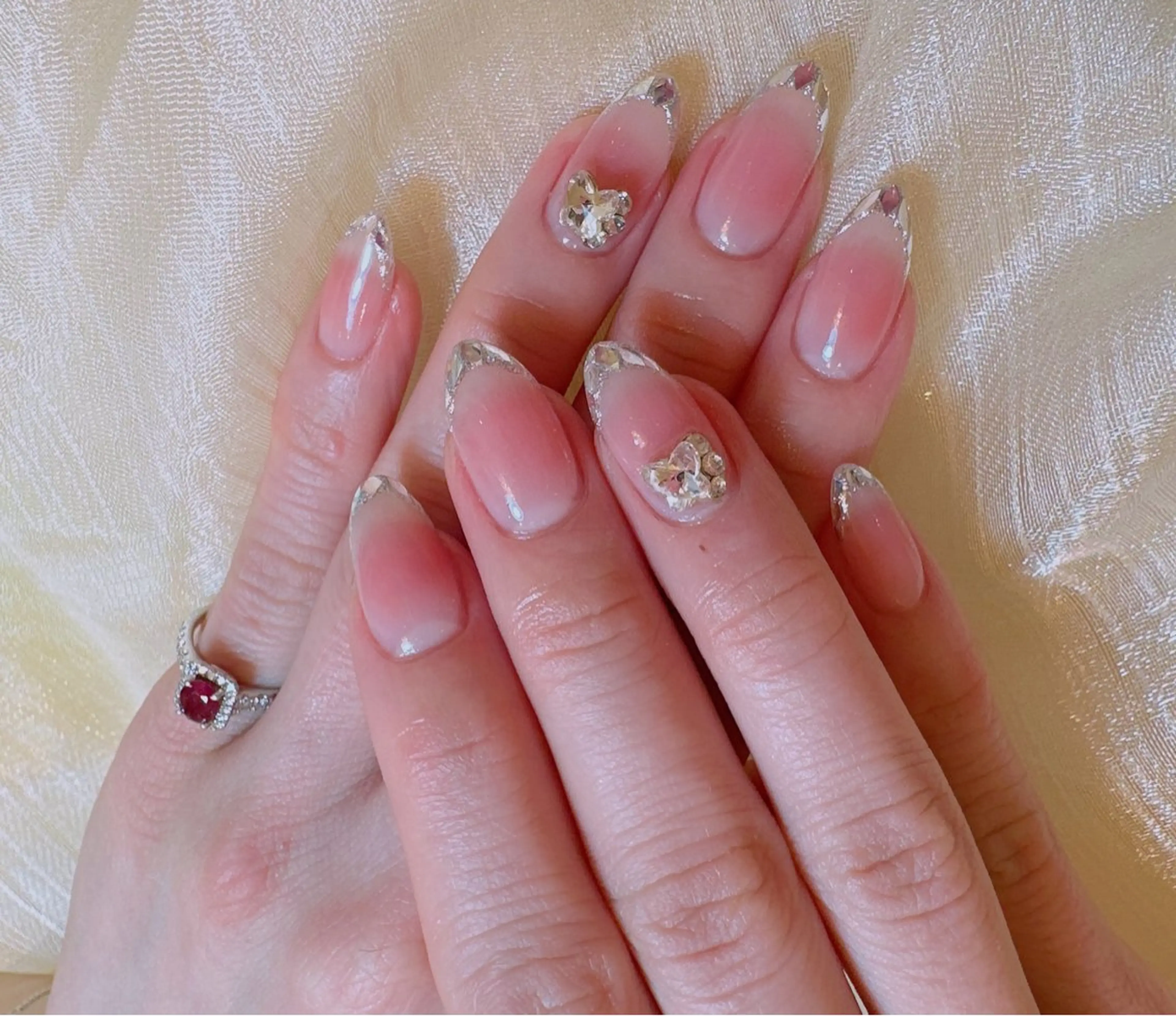 ネイル チークネイル 韓国ネイル ニュアンスネイル 春ネイル ワンホンネイル ハンドネイル 恵比寿 The Nailのネイルデザイン