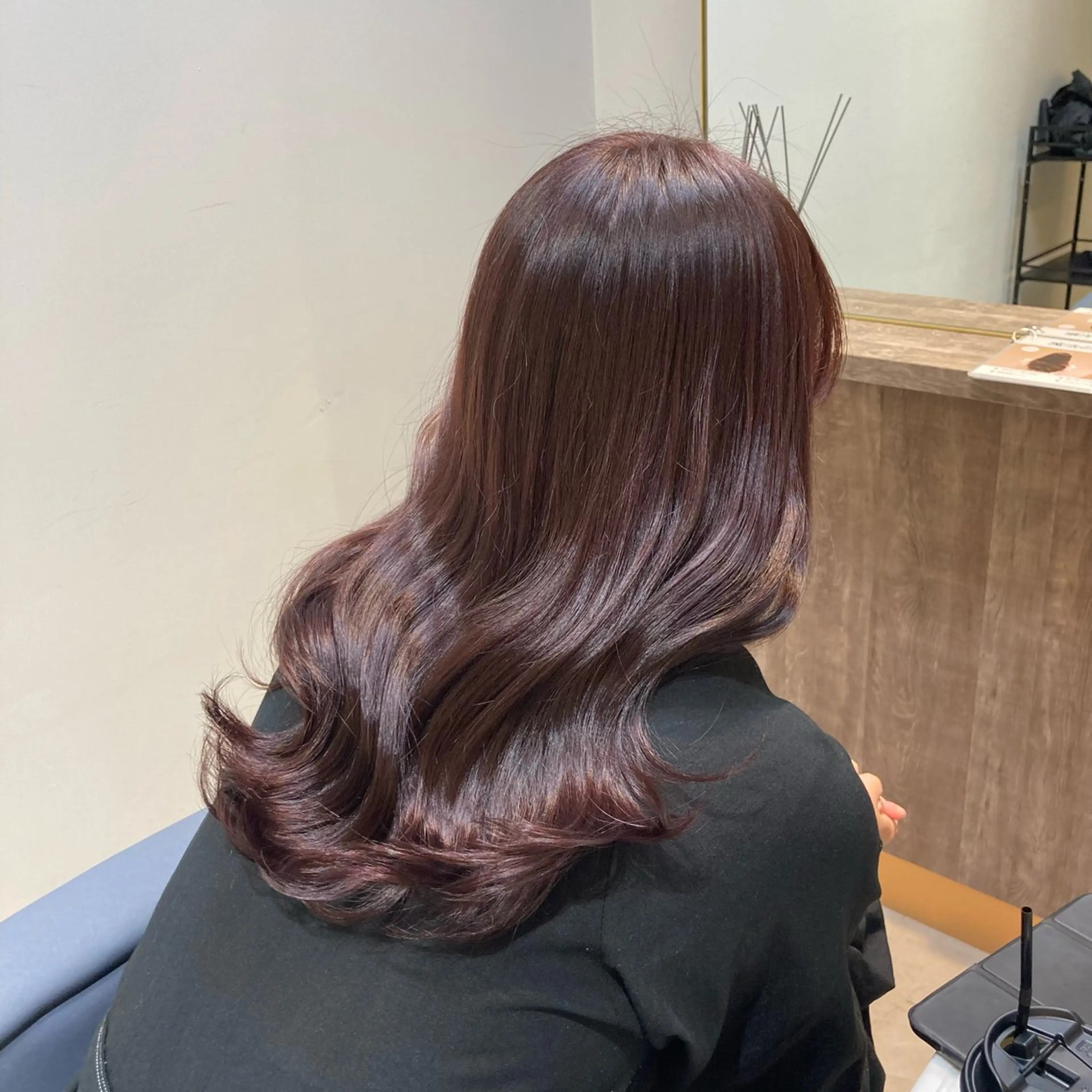 ロング カラー ブリーチ ブリーチなしカラー ピンクカラー ヘアカラー ピンクカラー🎀 米津 美佑のマツエク・マツパデザイン