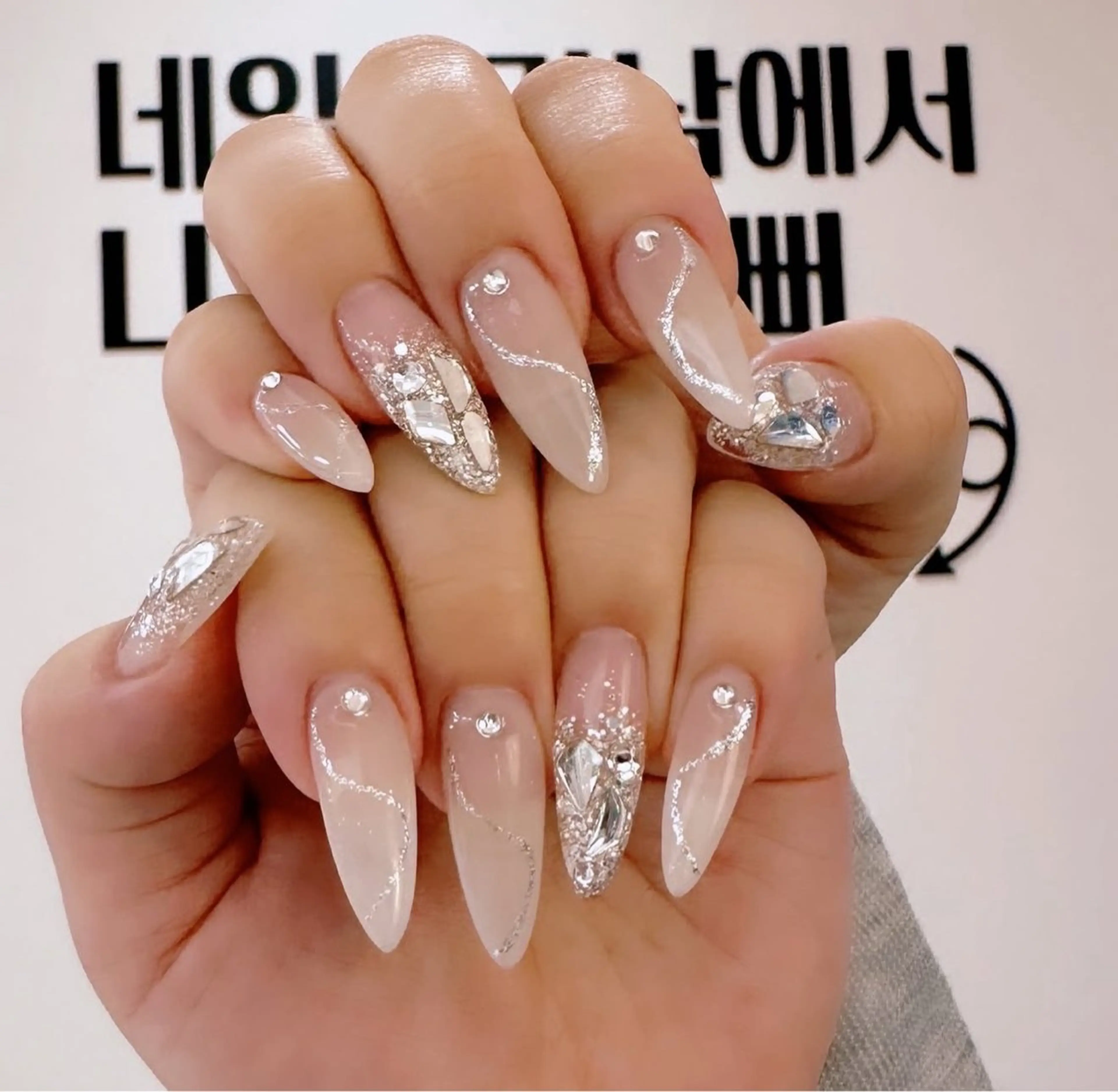 ネイル アートネイル ジェルネイル ネイルチップ ハンドネイル Rin Rin TA Nailのネイルデザイン