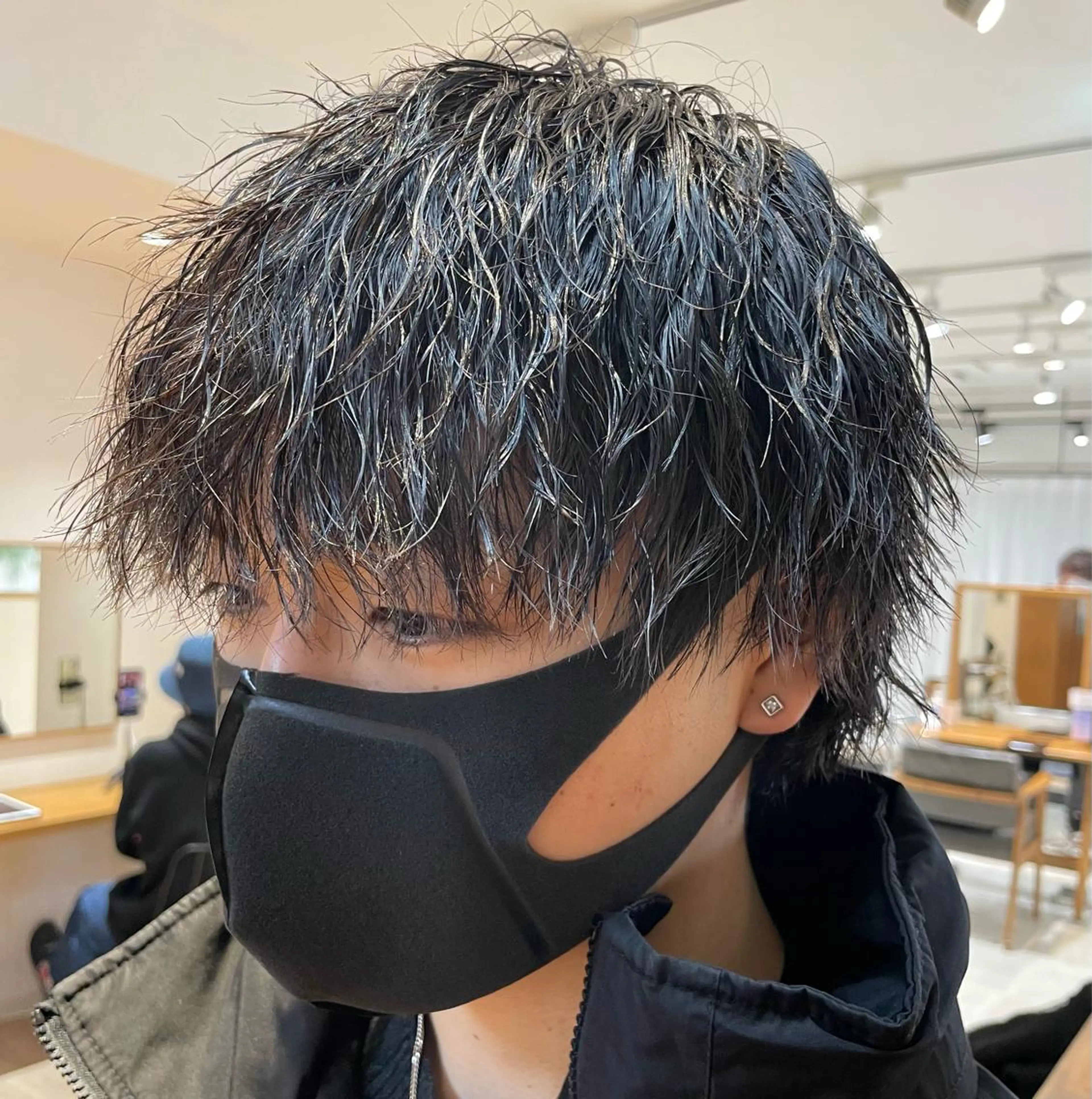 ショート パーマ メンズ マッシュ メンズパーマ ツイストスパイラルパーマ メンズウルフカット ウルフカット レイヤー/韓国ヘア /顔周り/大久保貴之のヘアスタイル