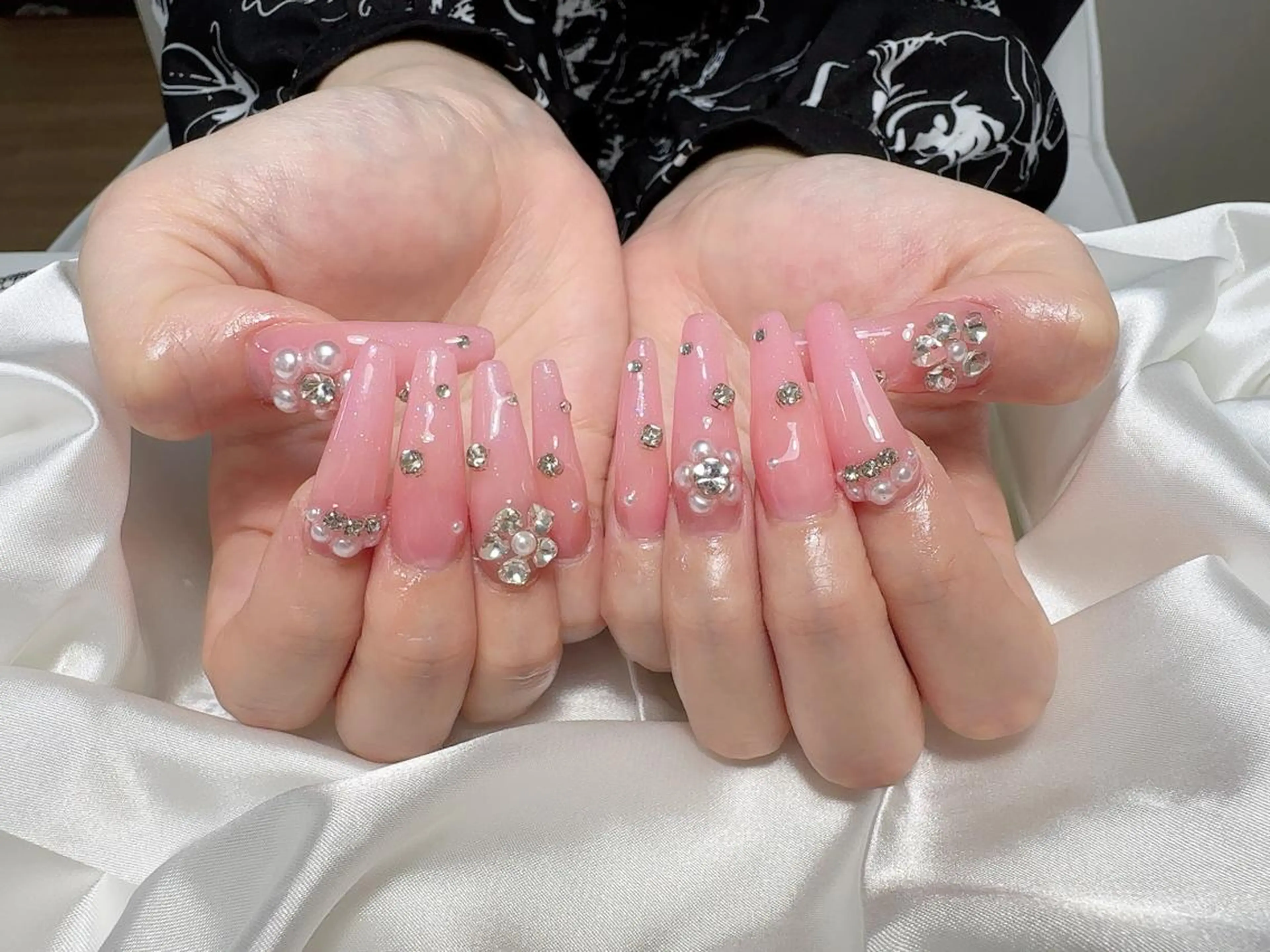 ロング カラー ネイル C ✨Mのネイルデザイン