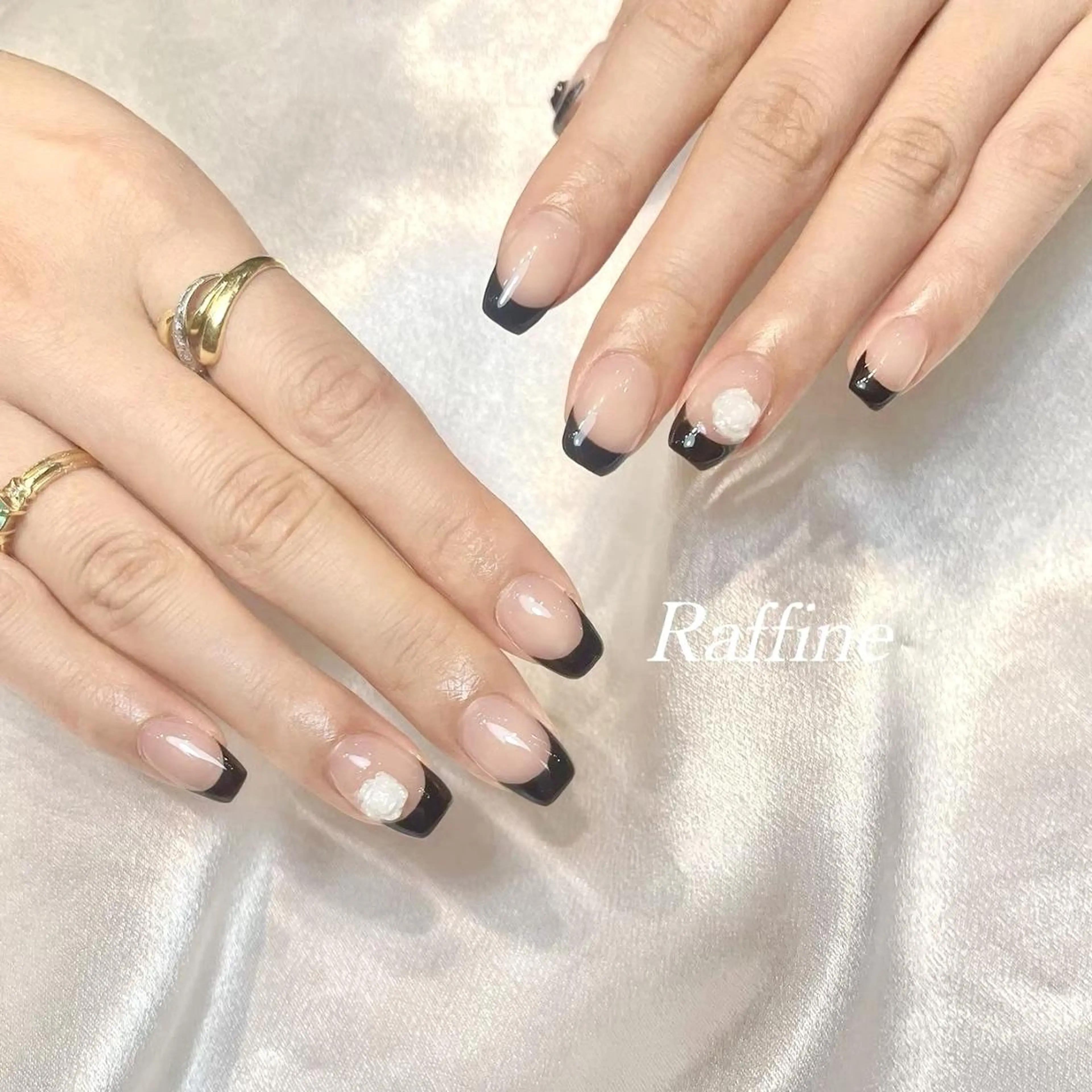 ネイル Raffine erika🕊️のネイルデザイン