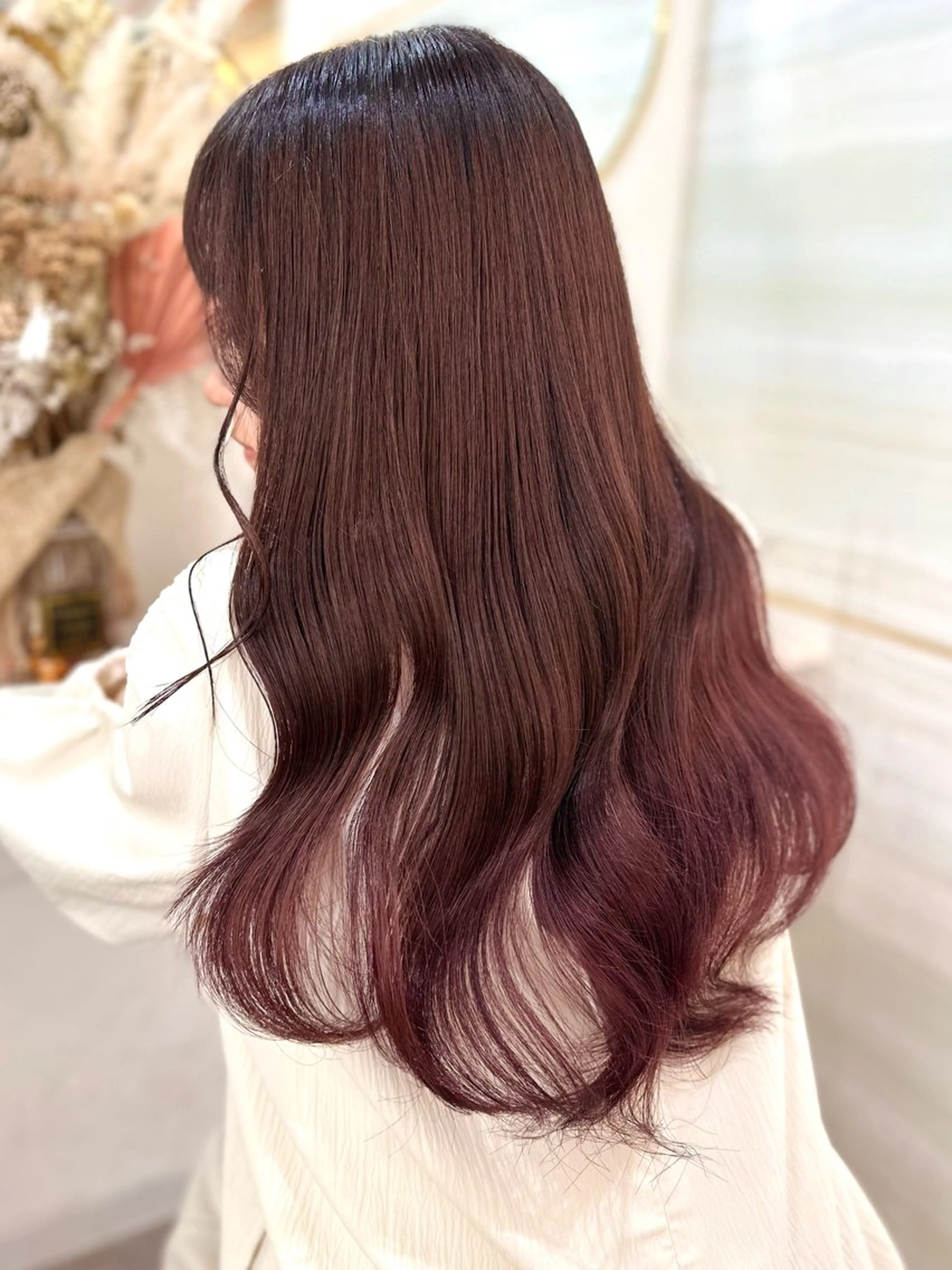 セミロング カラー ブリーチ ピンクカラー 似合わせカット 🐈‍⬛momo🐾 lovisのヘアスタイル