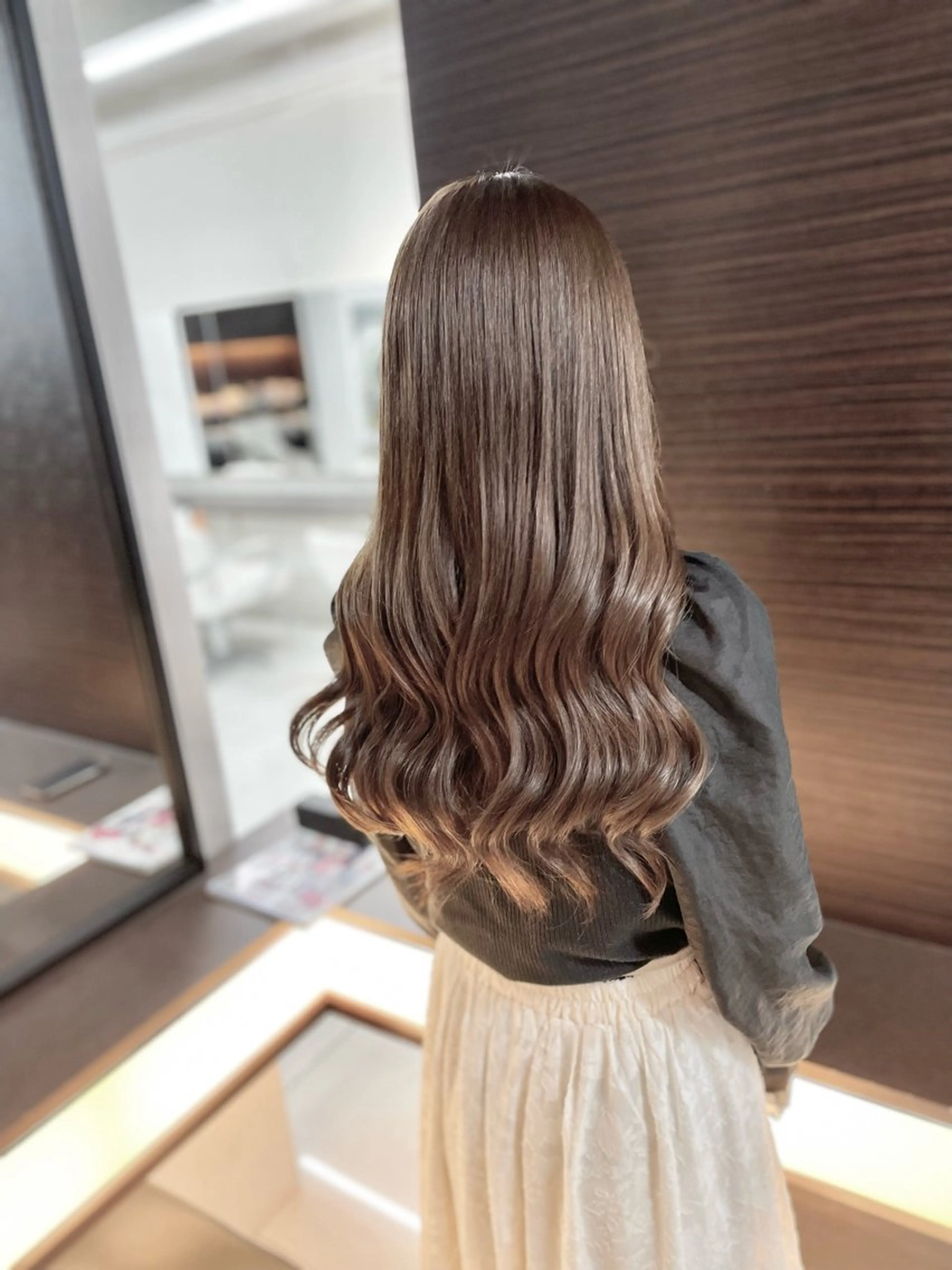 セミロング カラー ブリーチ 透明感カラー デート BOOTH share saron所属・今井 勝也のヘアスタイル