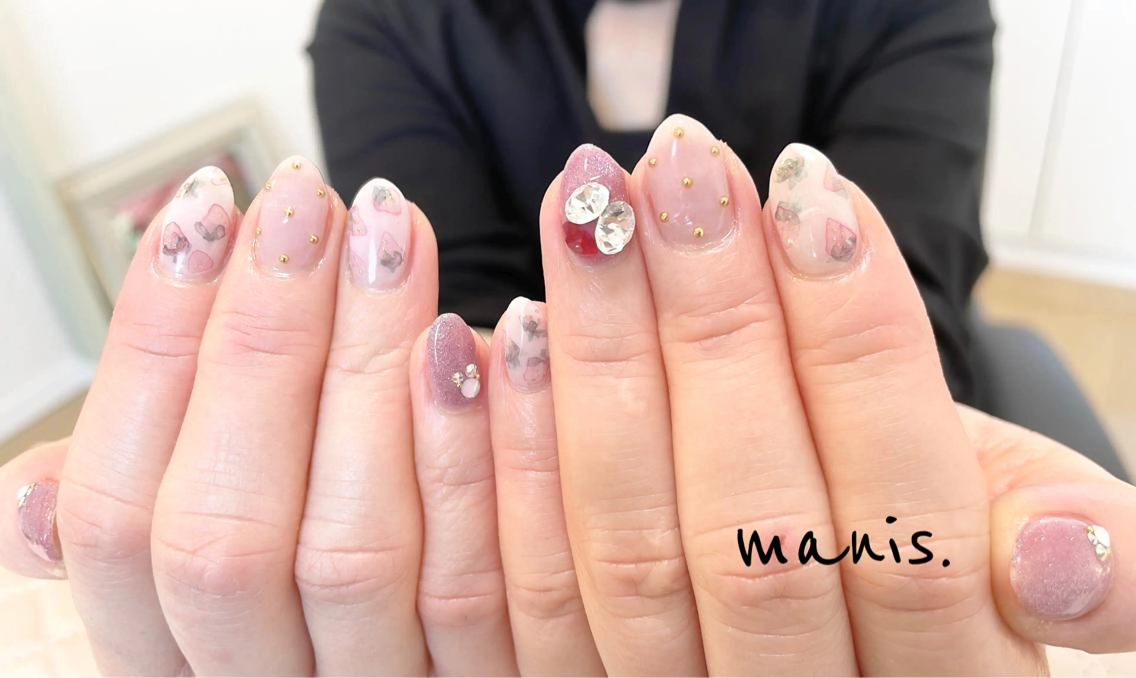 ネイル manis .のネイルデザイン