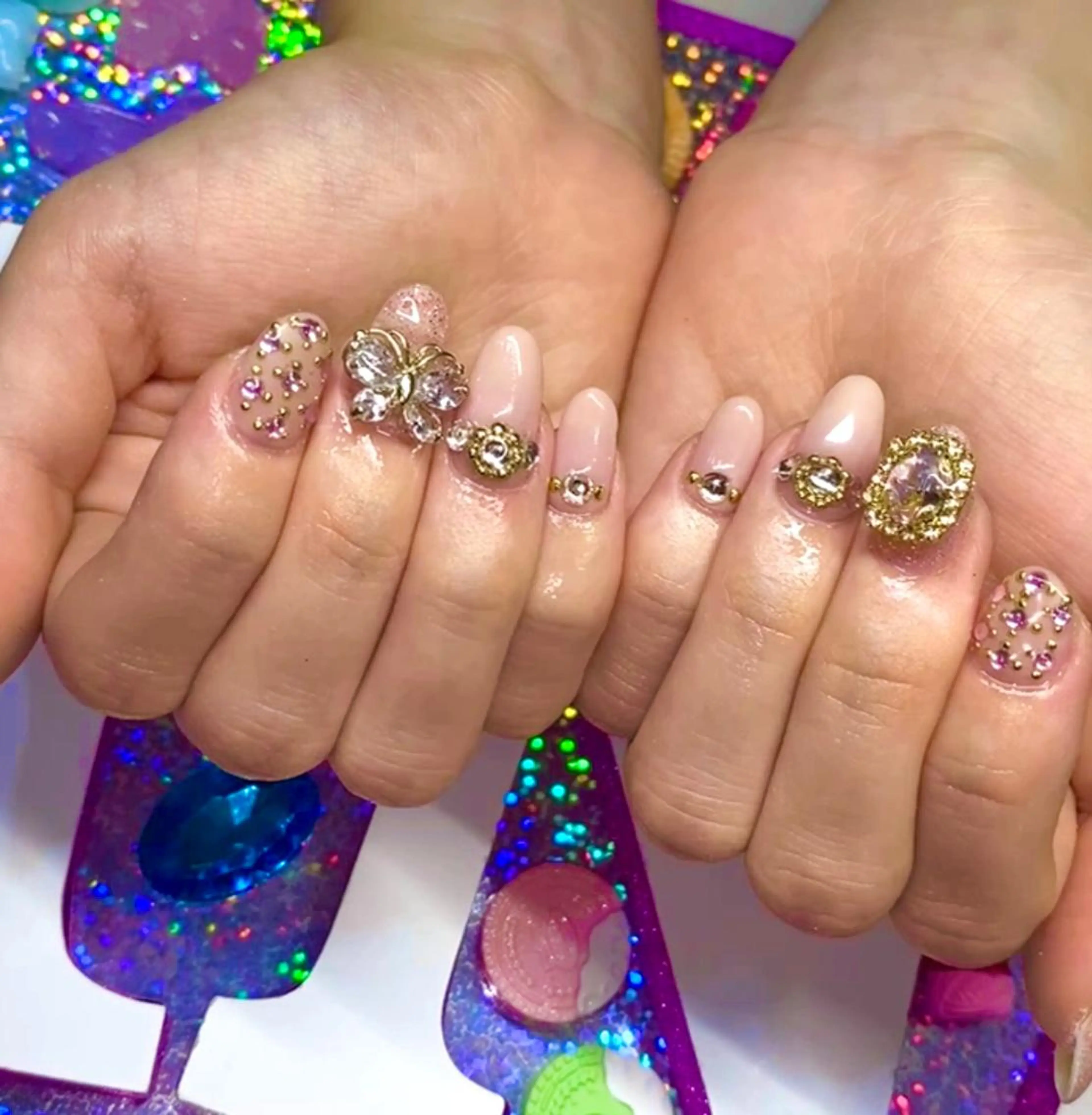 ネイル アートネイル クリアネイル ジェルネイル ニュアンスネイル オフィスネイル 8appy YUKITIN.Bのネイルデザイン