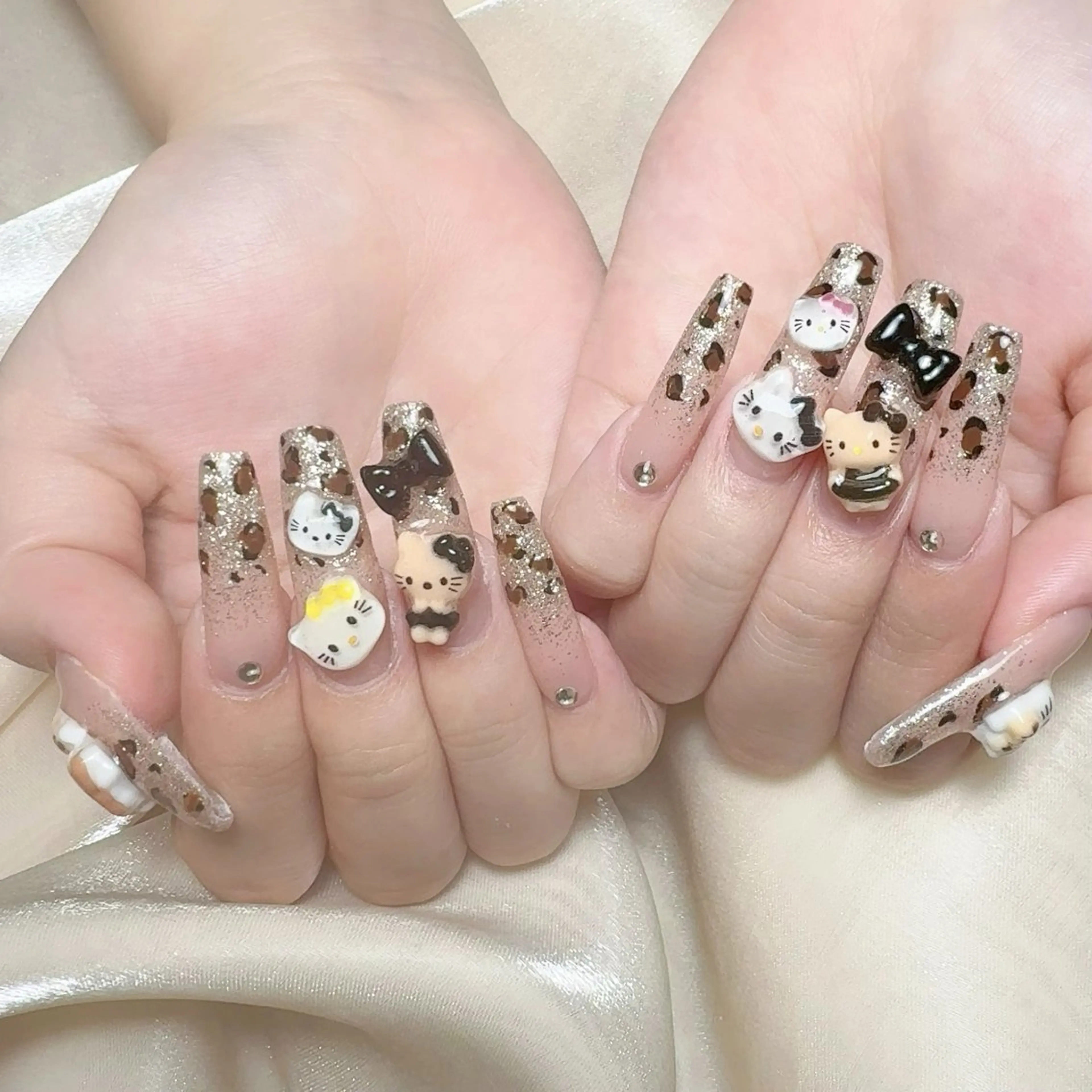 メンズ ネイル メンズ韓国風 アートネイル オーロラネイル ガーリー キラキラネイル ハンドネイル Nail salon 木にいるのネイルデザイン