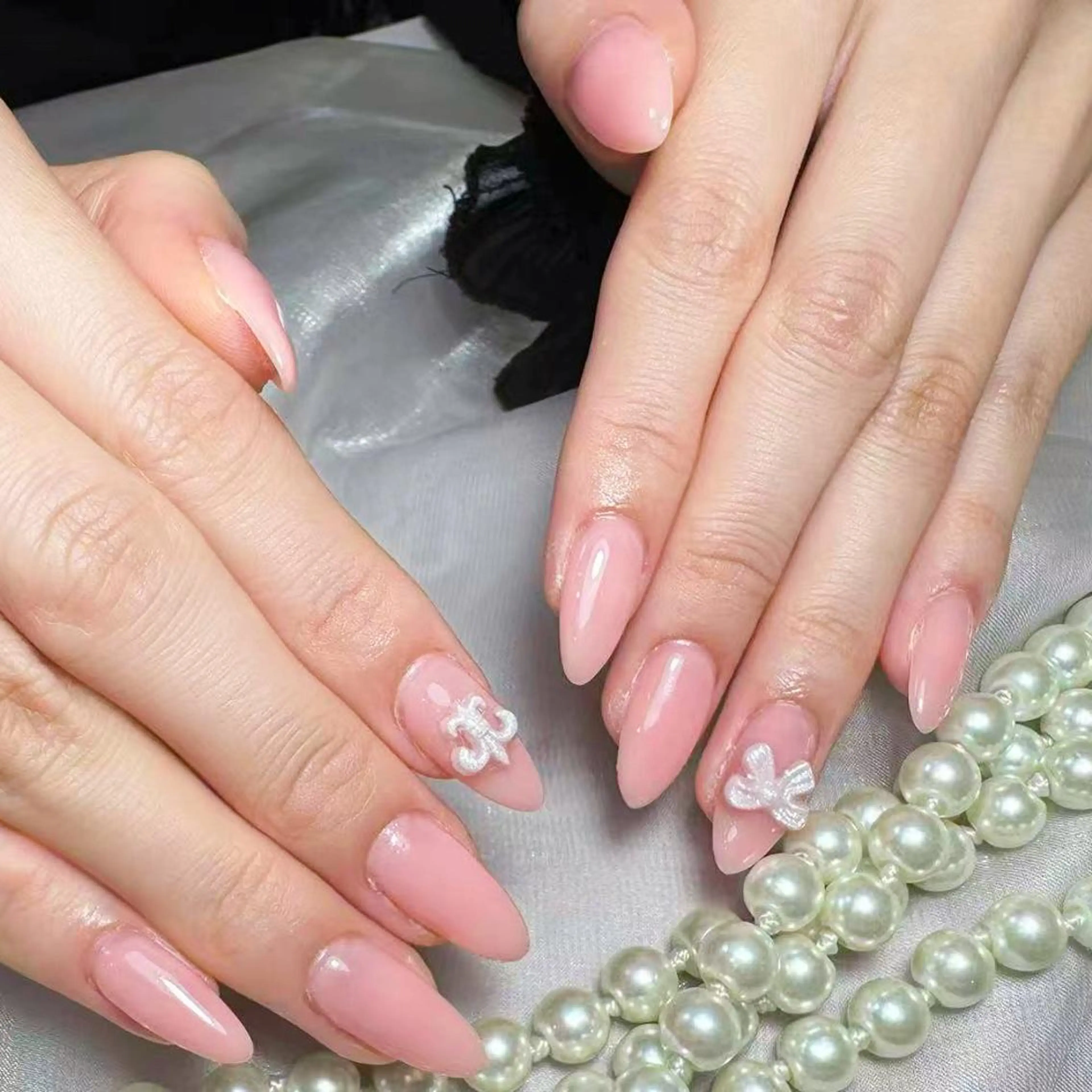 ネイル アートネイル オーロラネイル ガーリー キラキラネイル マグネットネイル ハンドネイル YOYO 💅のネイルデザイン