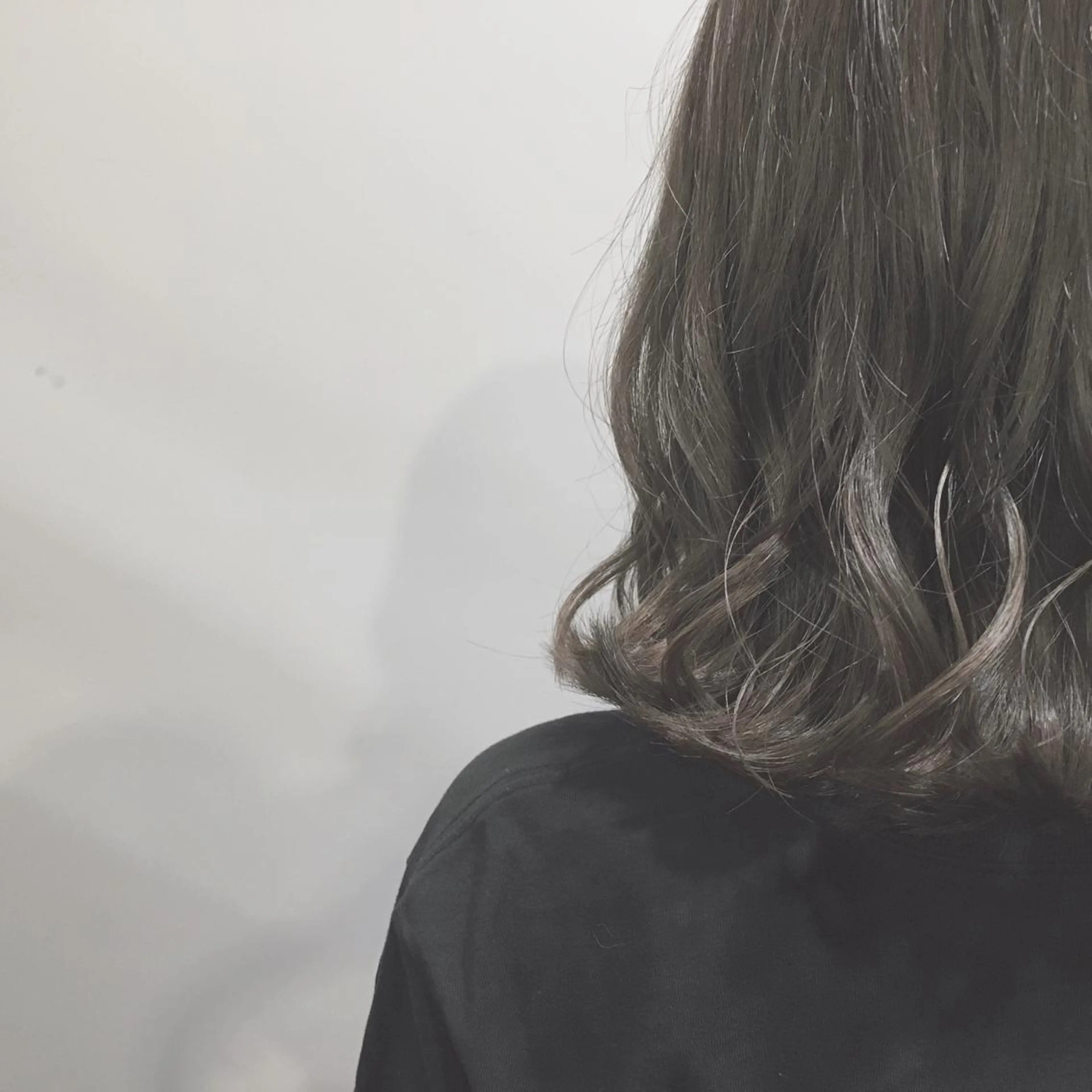 ロング カラー アッシュ ブリーチ ブリーチなしカラー てんま さやかのヘアスタイル