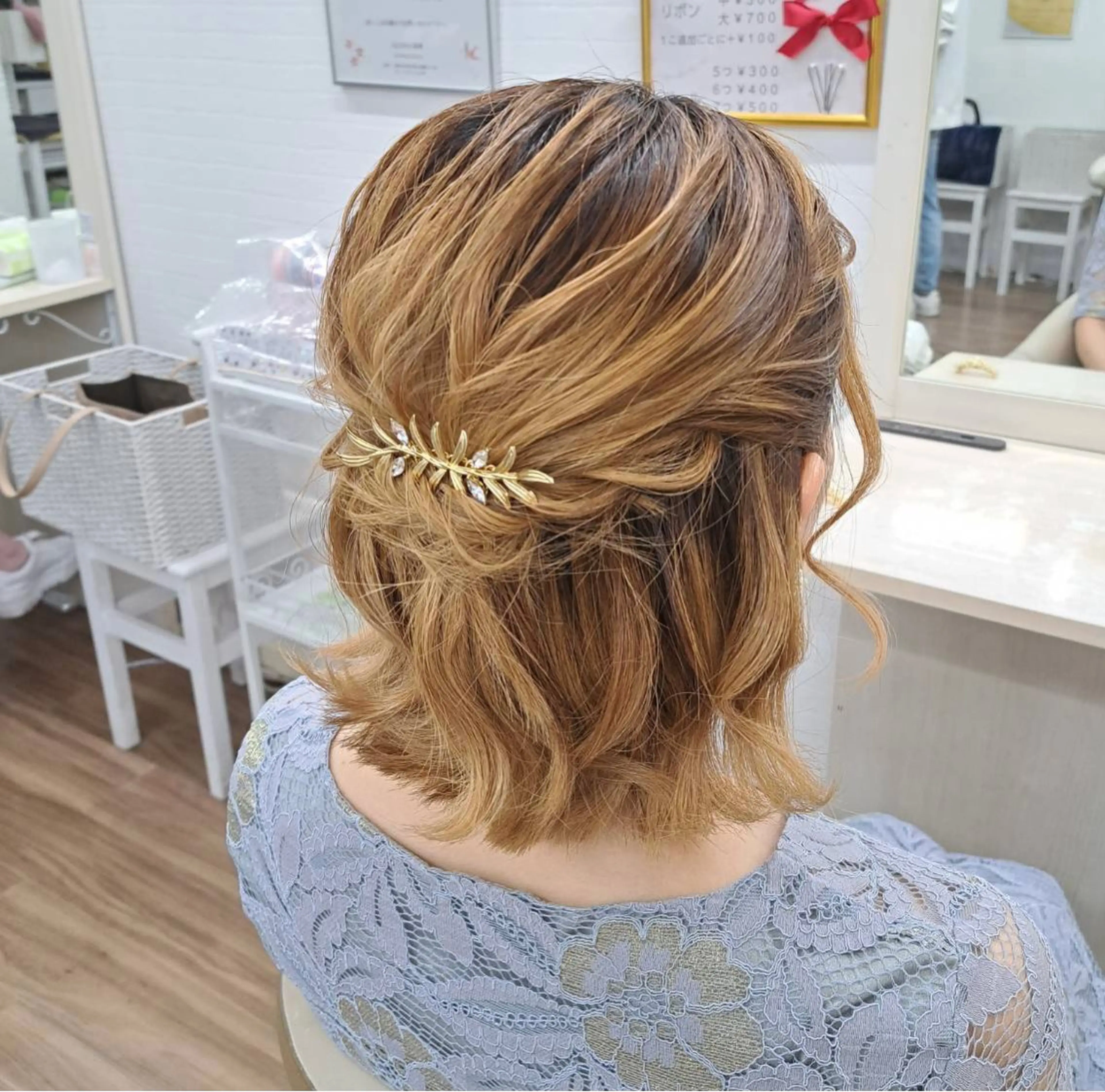 ショート ヘアアレンジ ハーフアップ ショートヘア ヘアセット GLOSS 心斎橋 山上のヘアスタイル