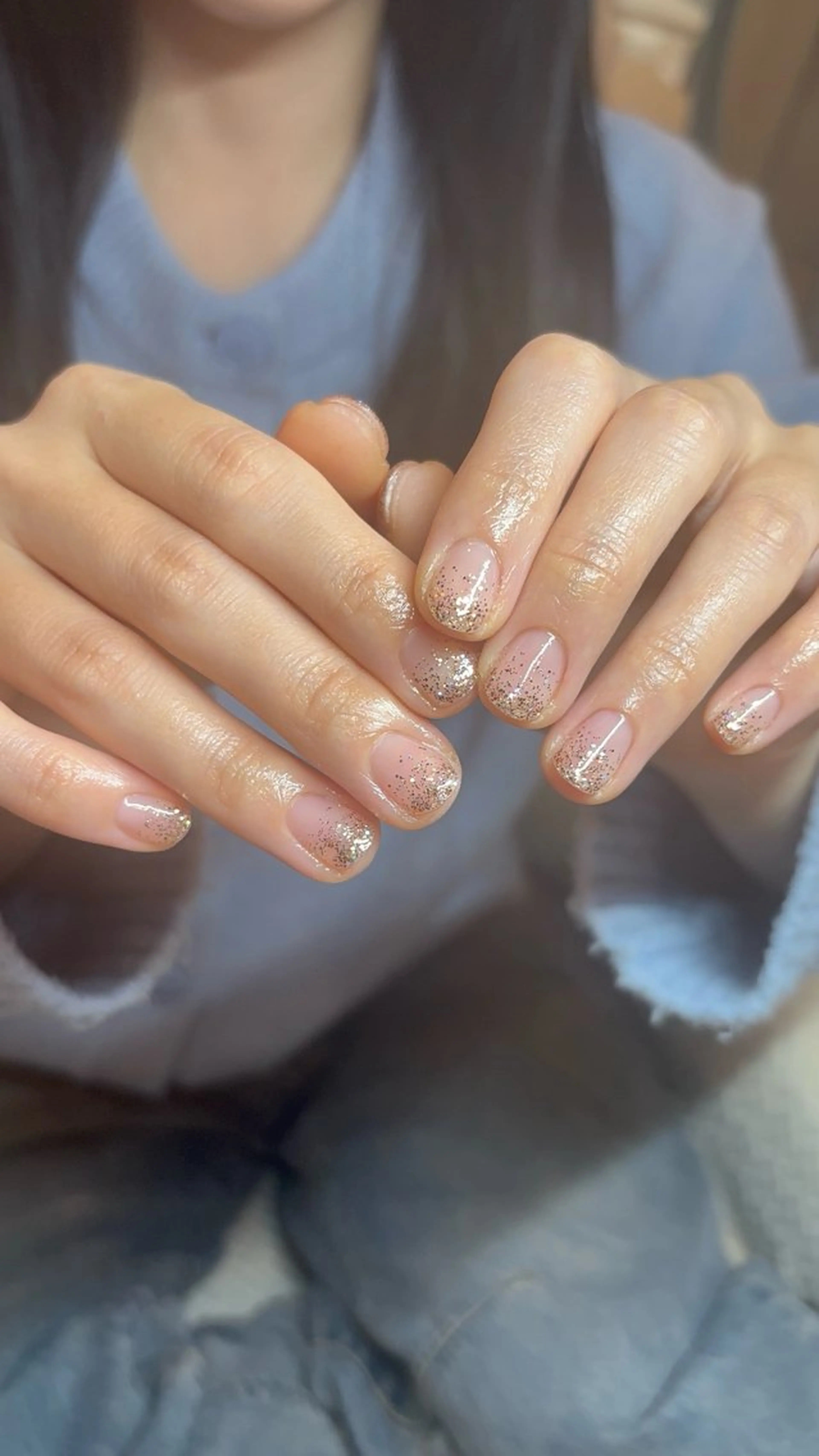 ネイル ラメ(グリッター) ラメグラデーション シンプルネイル 人見 菜巴（ネイリスト）のネイルデザイン