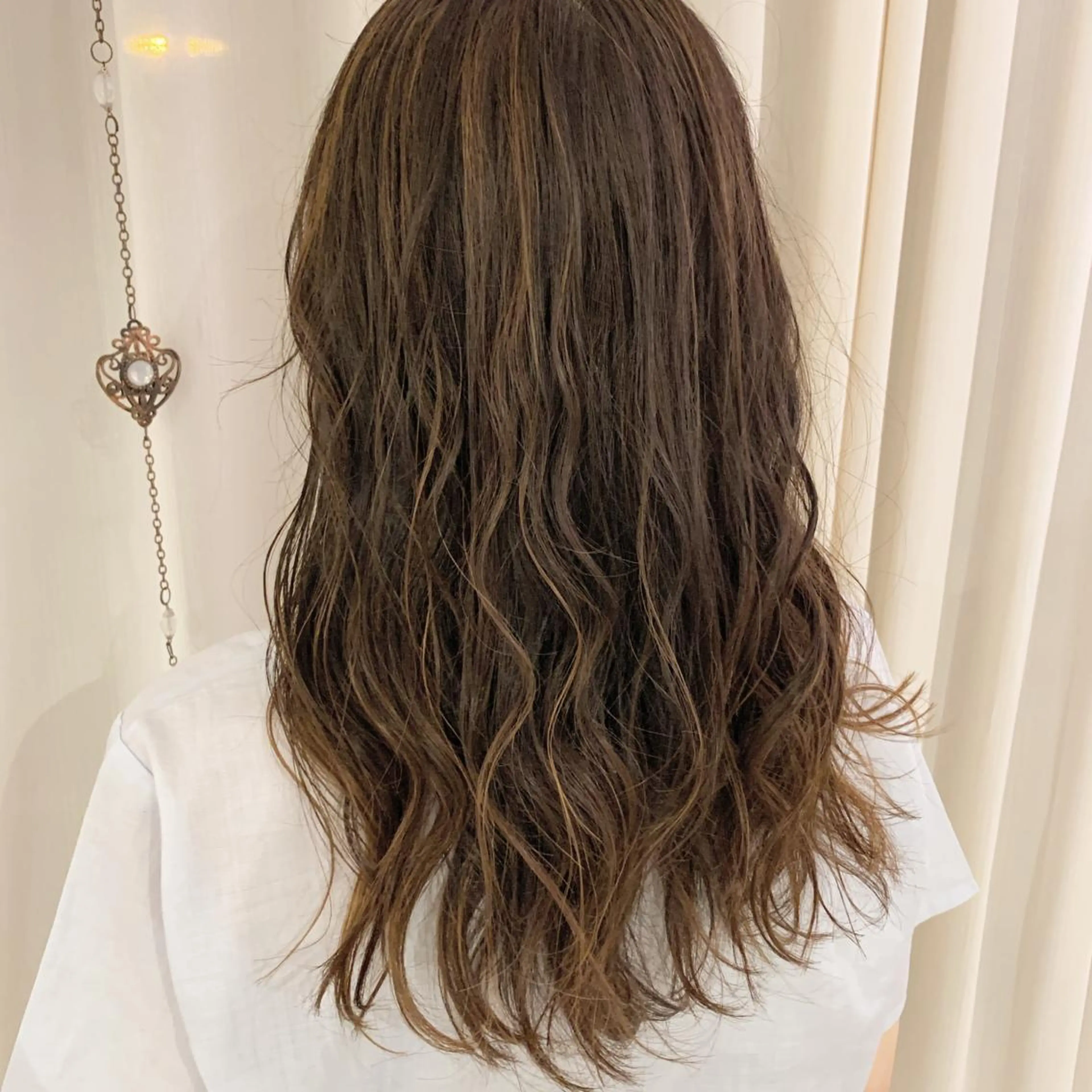 ロング カラー ハイライトカラー ハイライト 髪質改善色素改善特化 keiのヘアスタイル