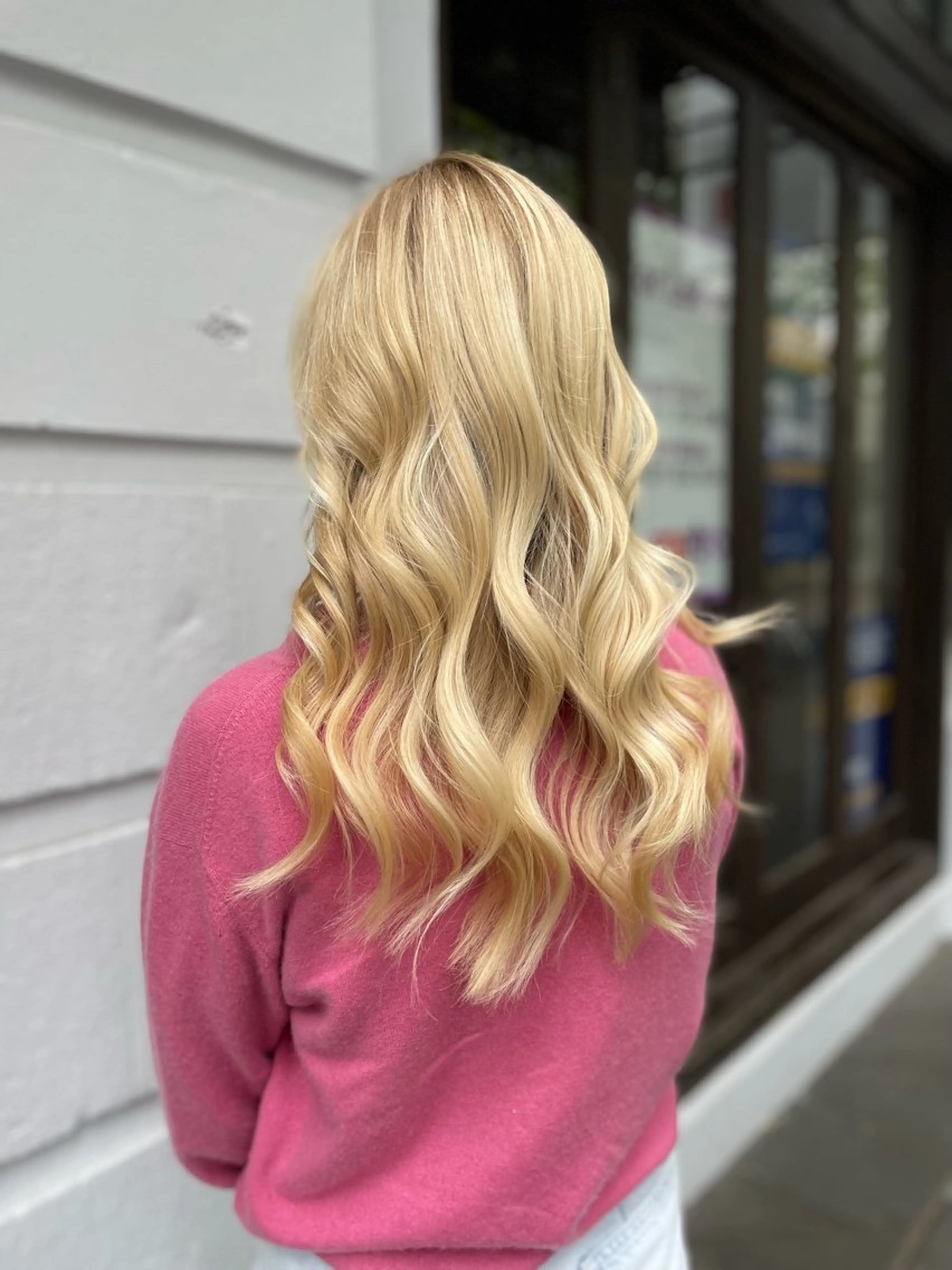 ロング カラー Kana .のヘアスタイル