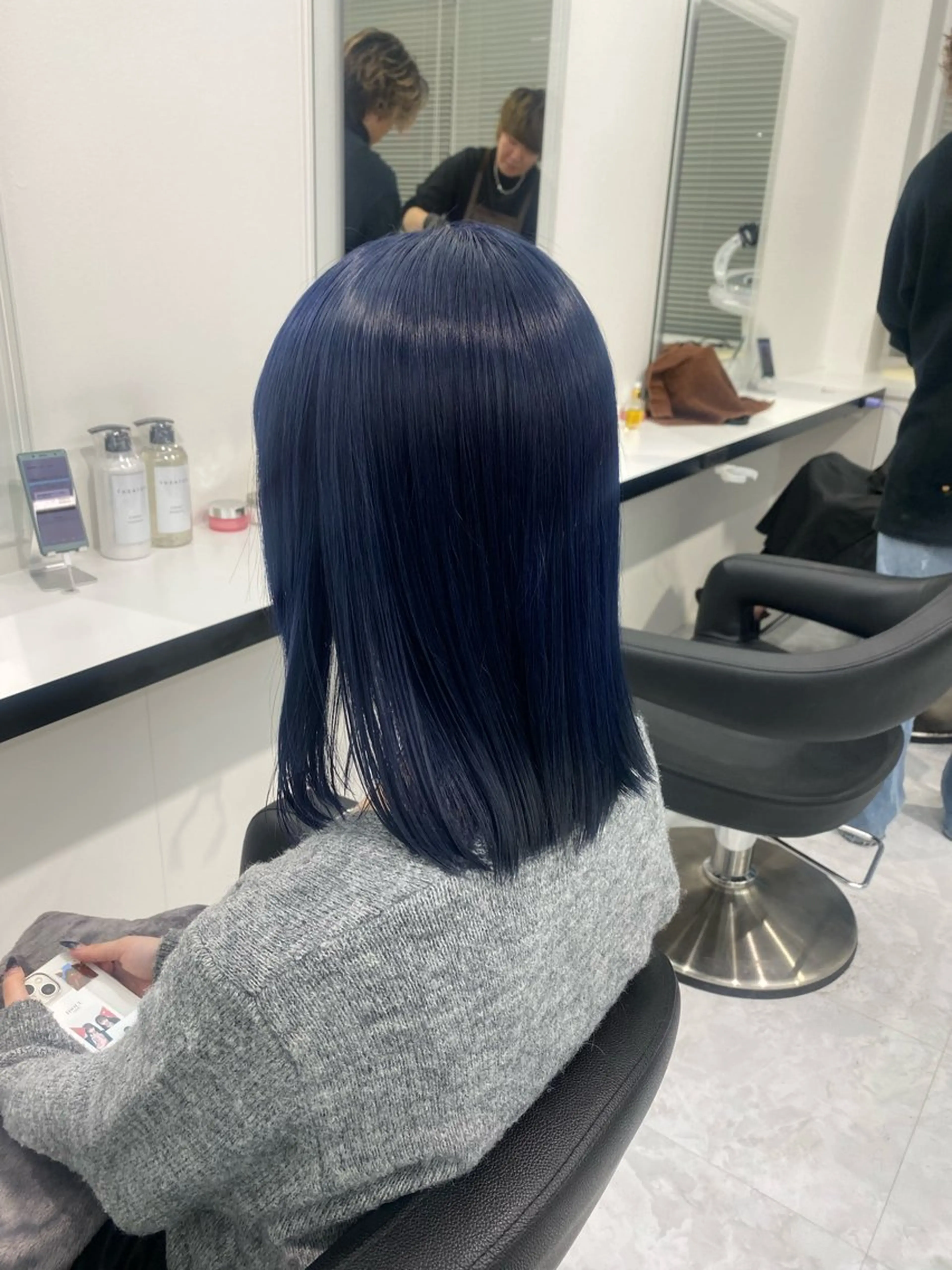 セミロング カラー パーマ ヘアアレンジ 透明感ブリーチカラー 🌈TOMOHIROのヘアスタイル