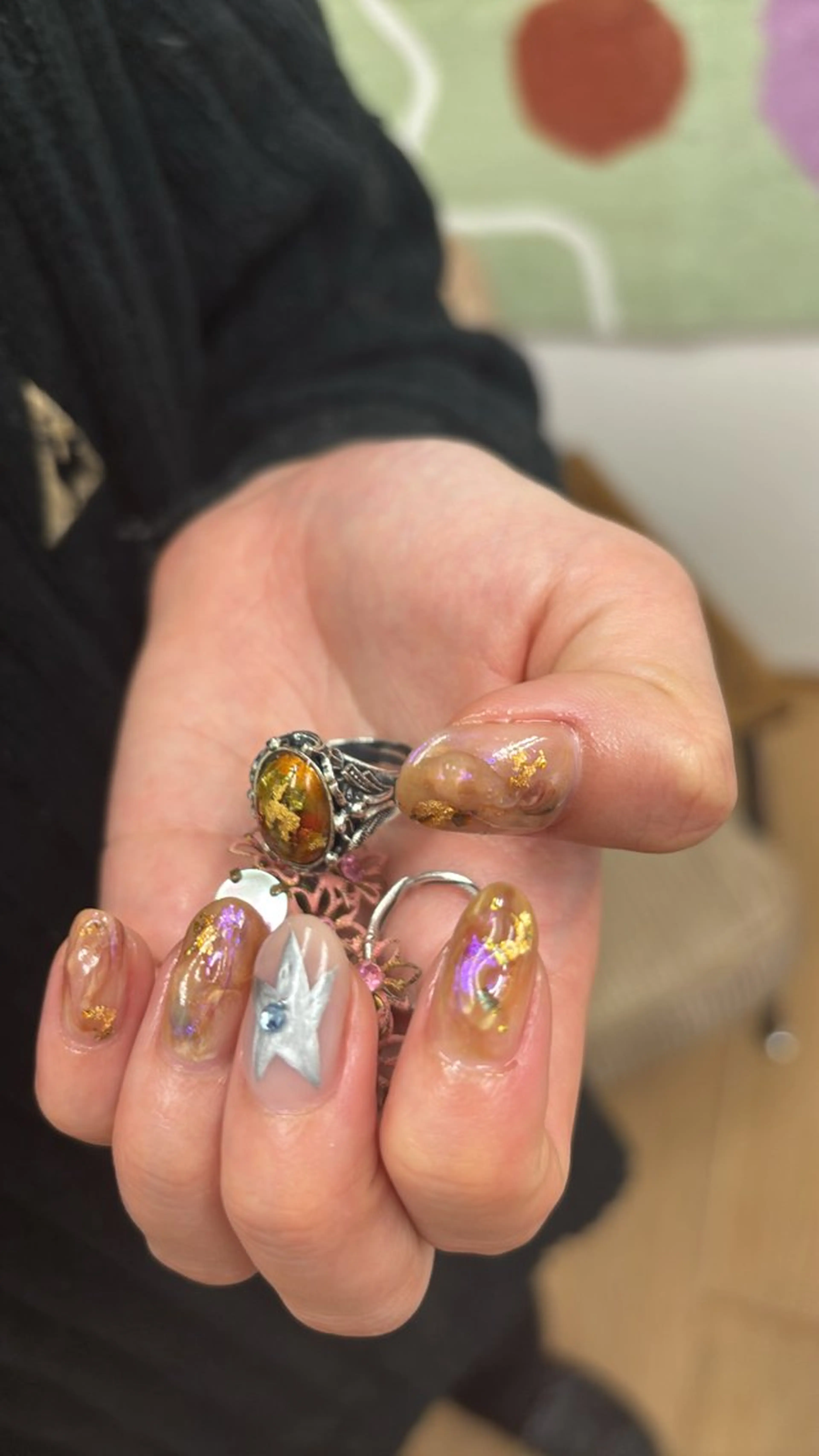 ネイル nailsalon hue所属・小山 羽奈のネイルデザイン
